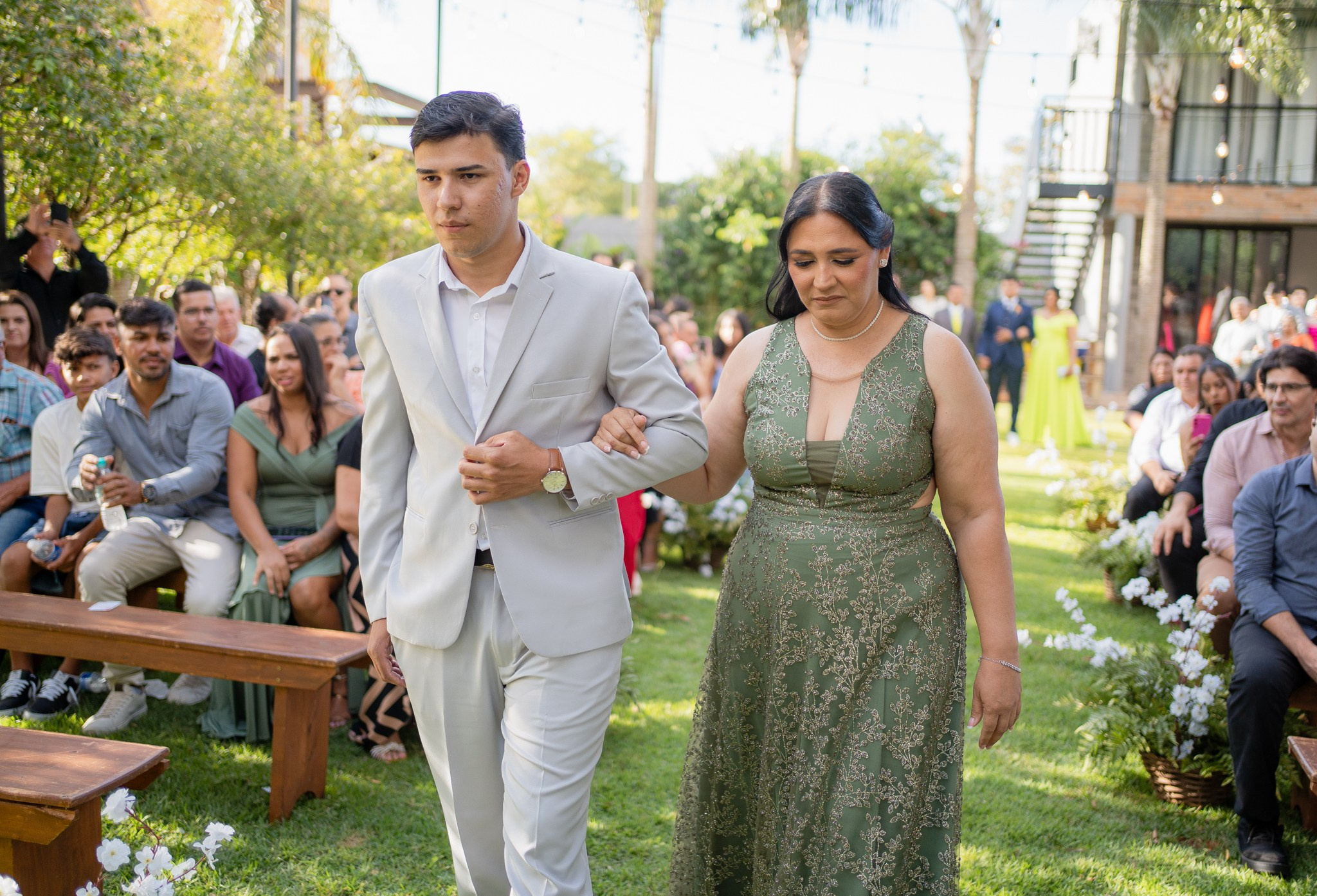 Larissa & Vinicius — Espaço Faveral / Aararaquara. Robson Colaço