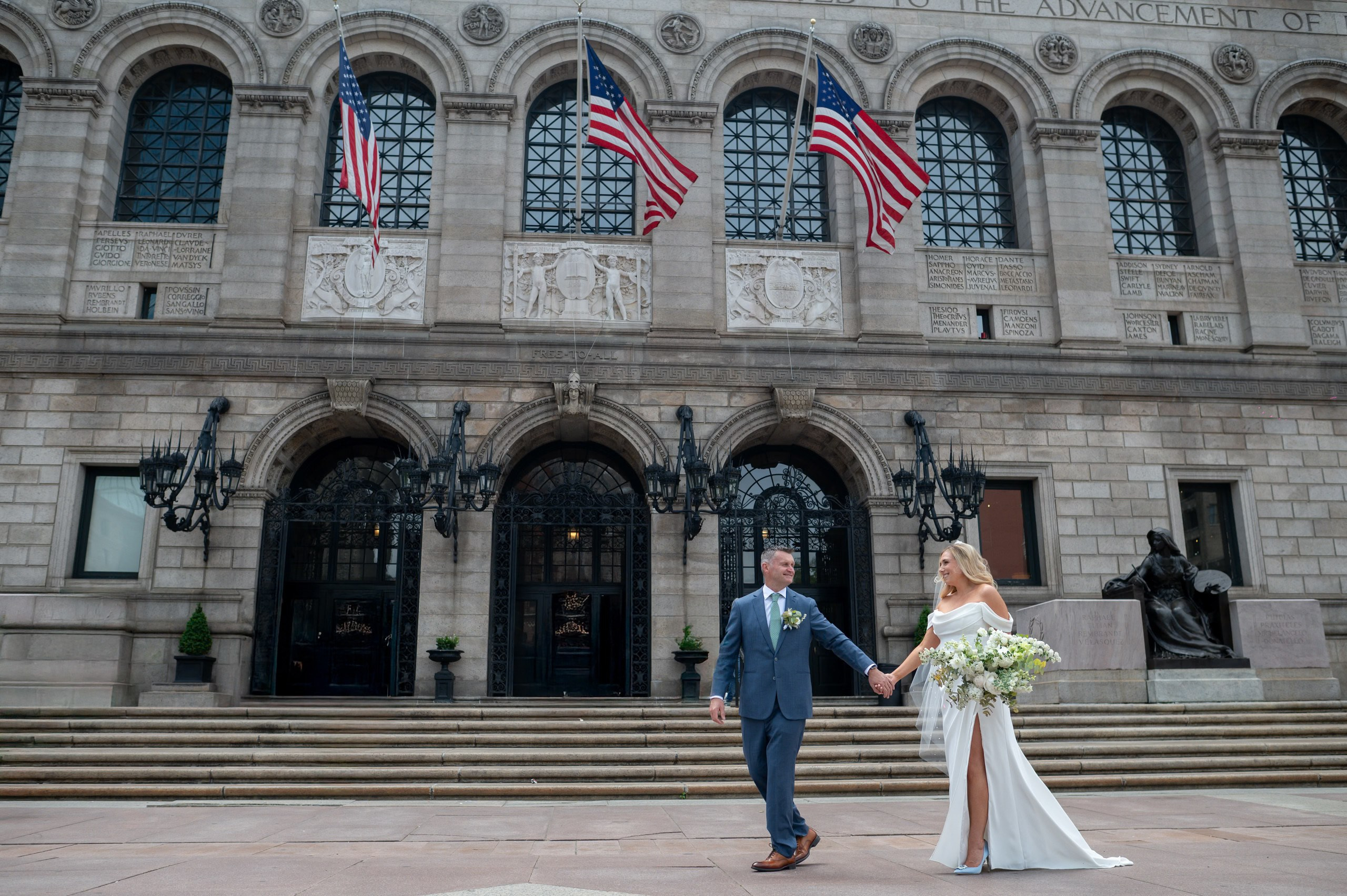 Smiles and love at the Boston Public Library. Wedding photographer in Orlando, Boston & New York Anderson Marques