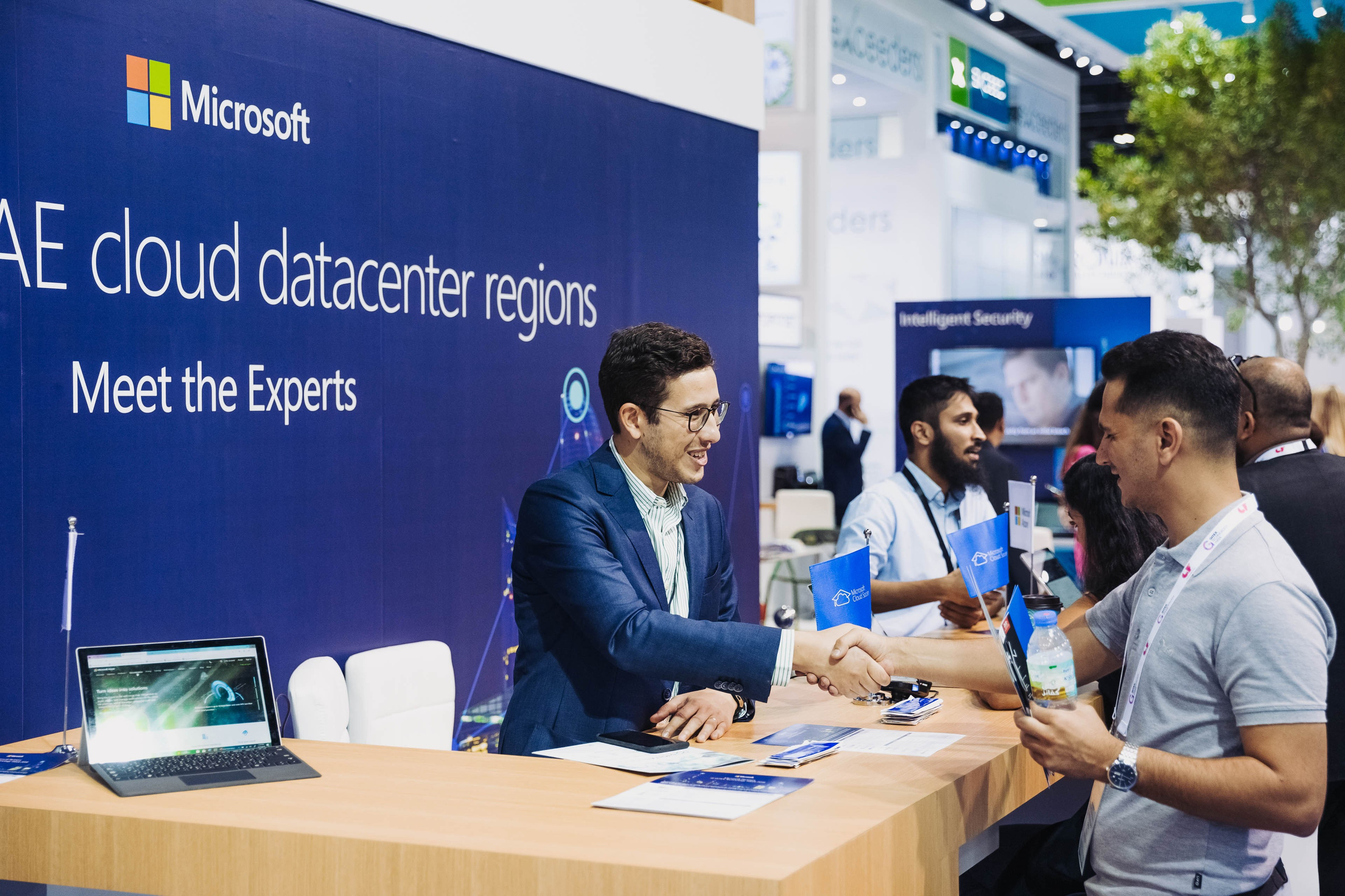 Corporate & Event Photography in Dubai. Vitalii Honiukov | Photography production based in Dubai, UAE