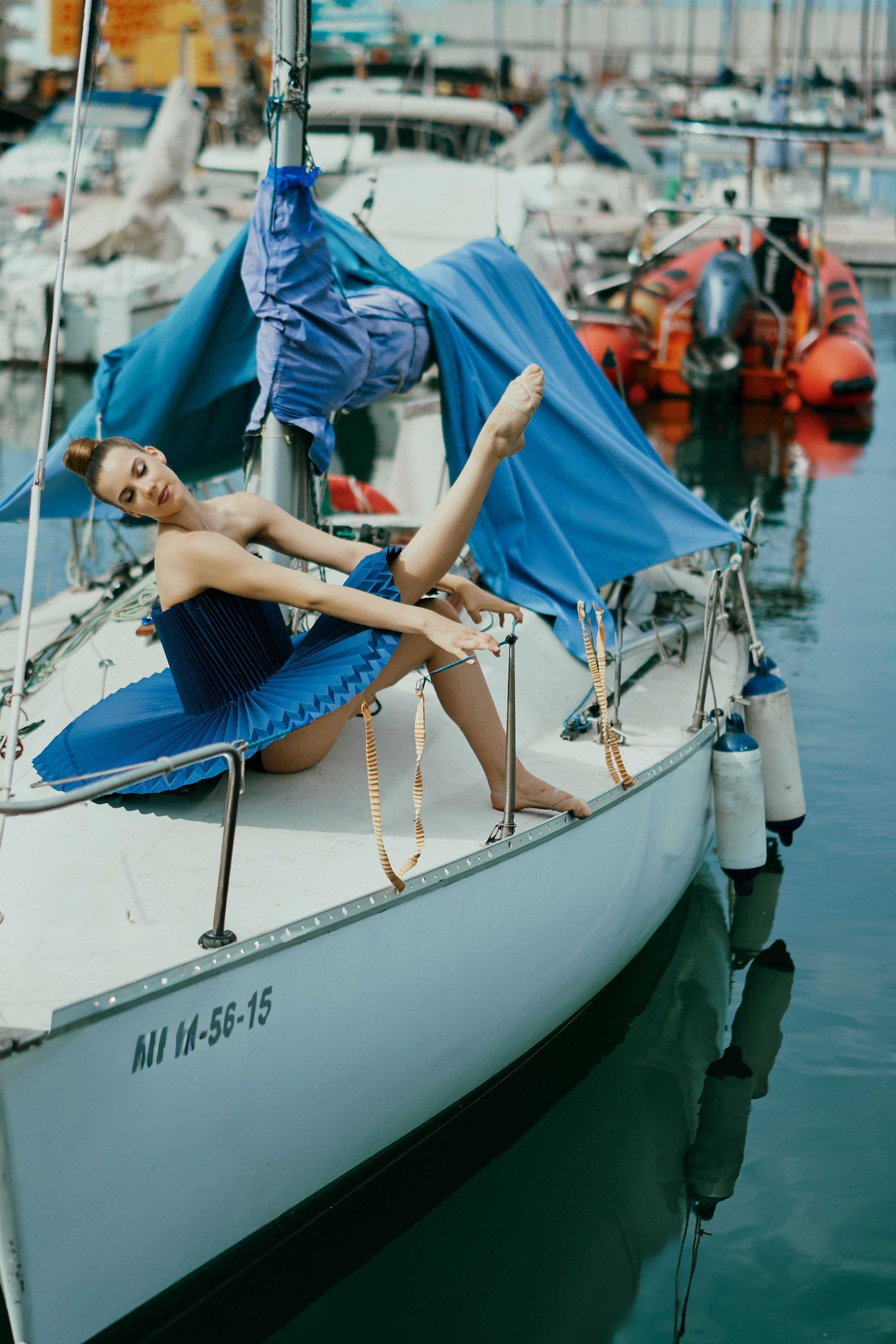 Барселона. Бумажное платье. Фотограф в Барселоне Жанна Захарченко