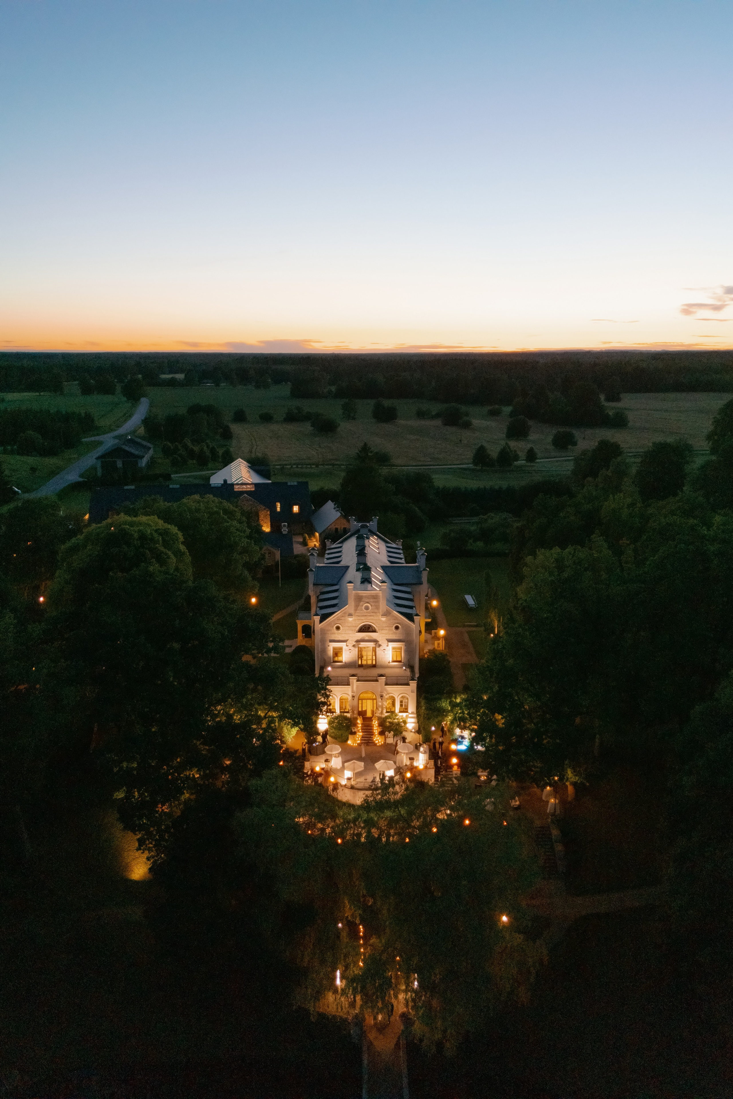 MADELEINA & ALEX. Bakasphoto wedding and lifestyle photography Latvia and Worldwide