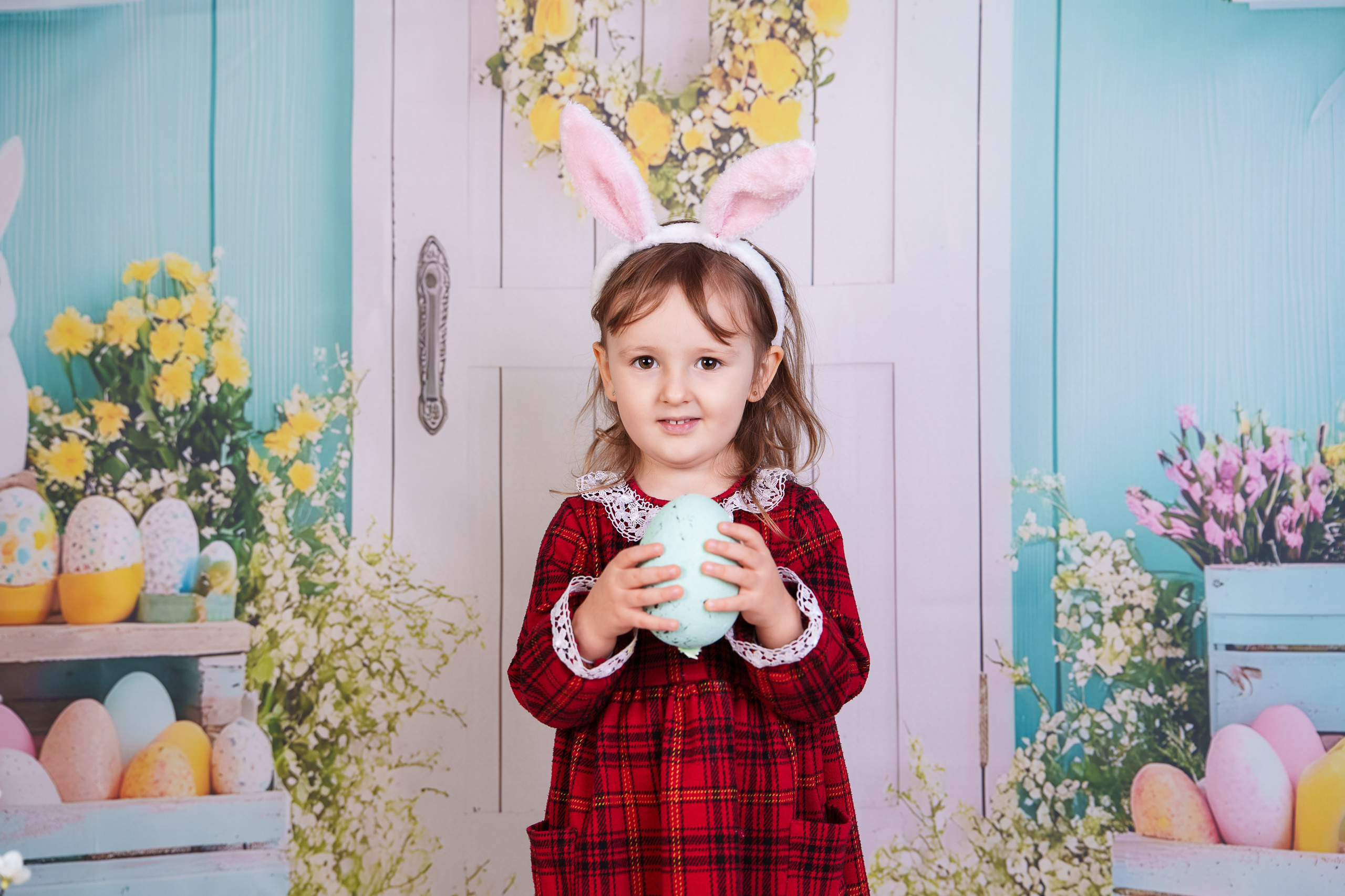 Sedinta foto Paste - Gradinita Miniterra. Liviu Andrei - Fotograf