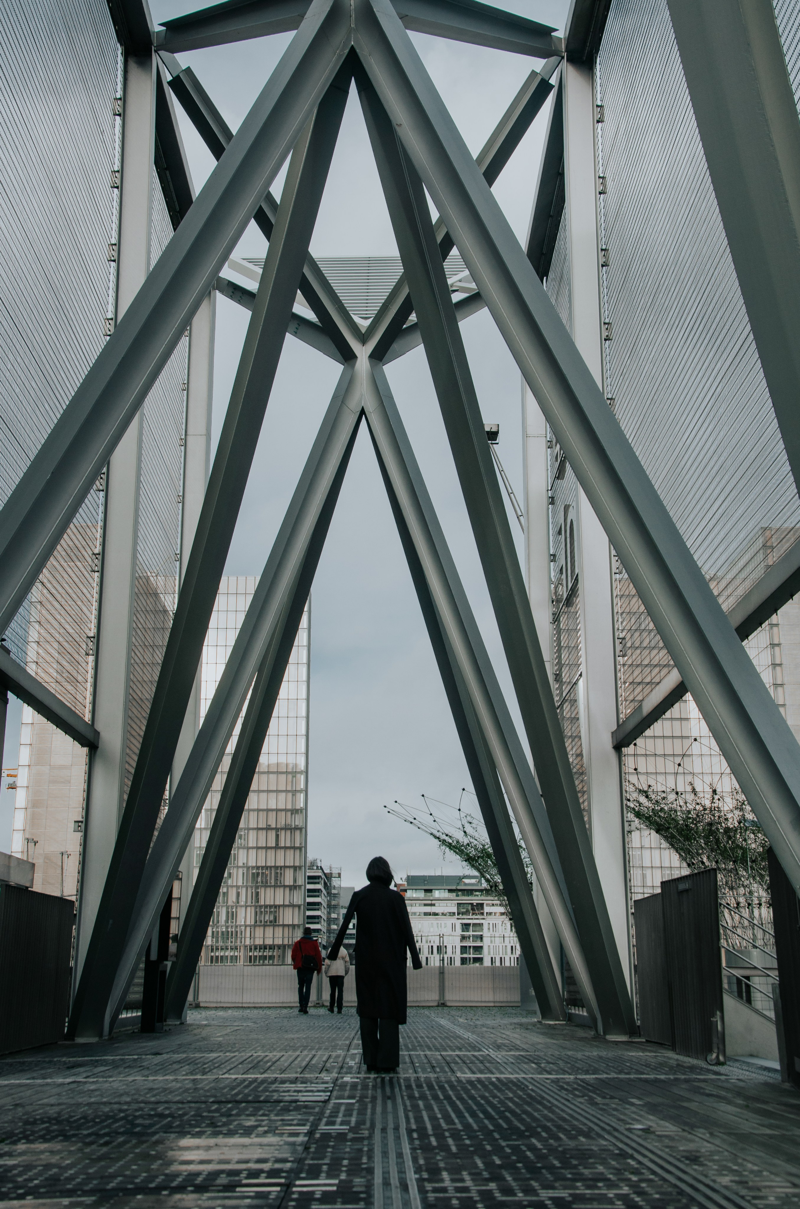 Urban photoshoot in Paris. Paris photographer — Polina Osipova