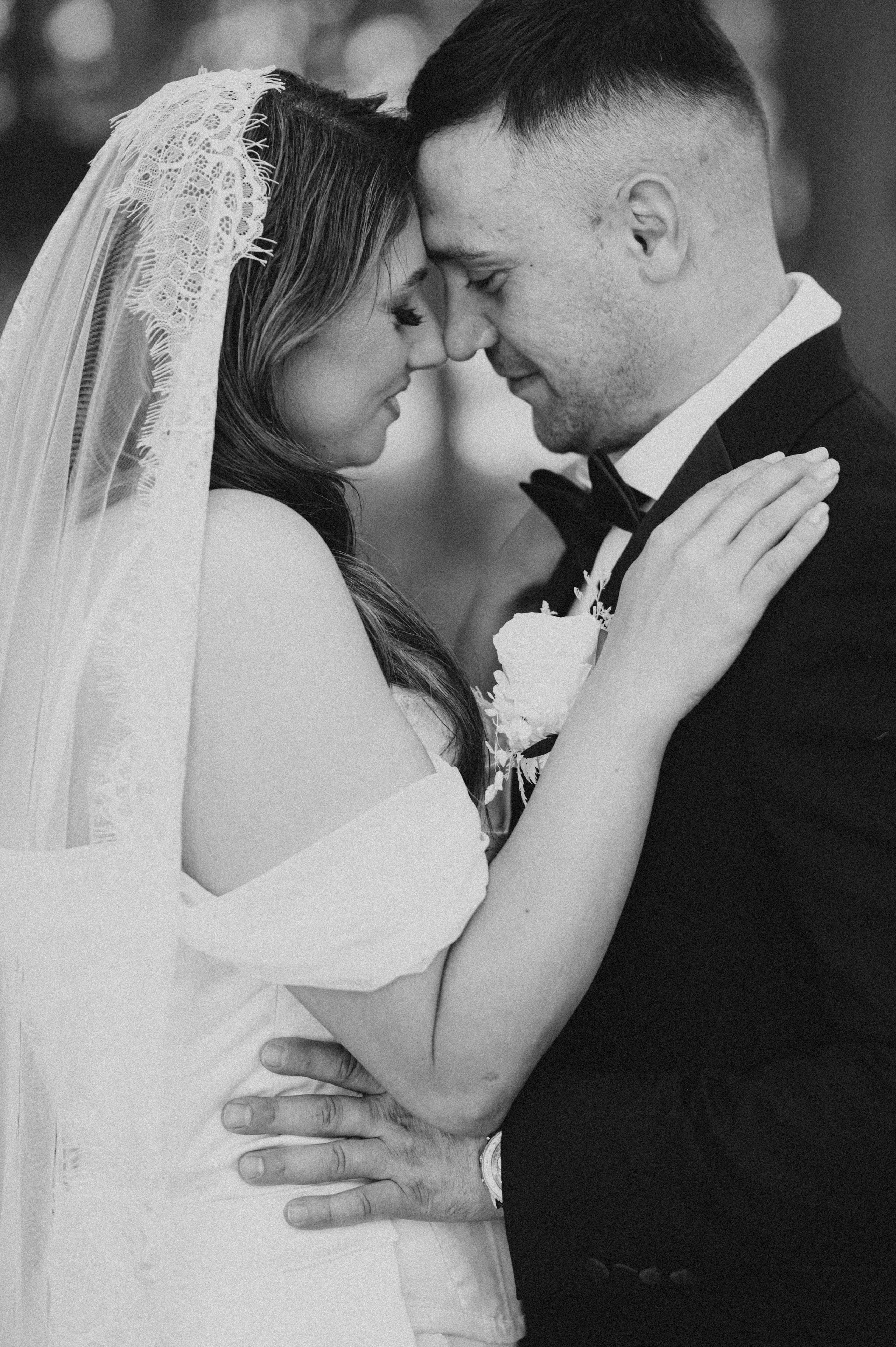 Florina & Emanuel. Fotograf profesionist eveniment București | Andrei Samuel - Evenimente, Studio, Imobiliare, Produs