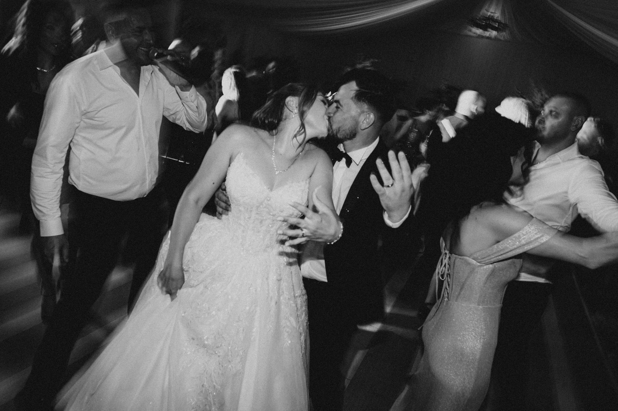 Bianca & Claudiu. Fotograf profesionist eveniment București | Andrei Samuel - Evenimente, Studio, Imobiliare, Produs