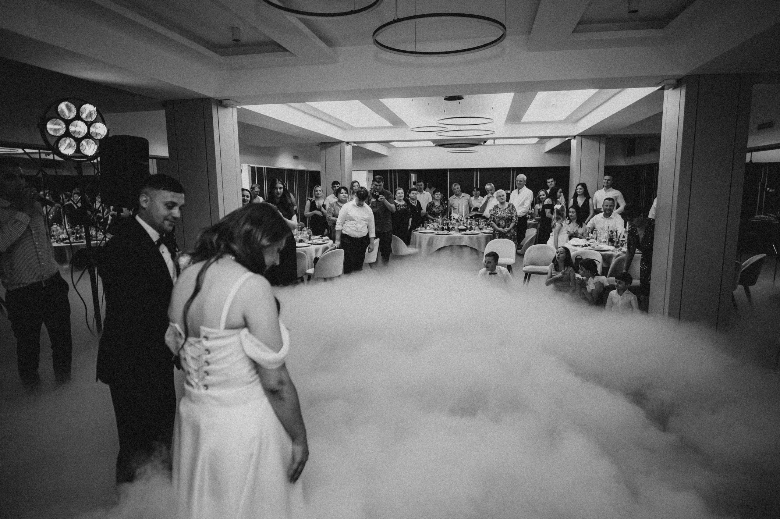 Florina & Emanuel. Fotograf profesionist eveniment București | Andrei Samuel - Evenimente, Studio, Imobiliare, Produs