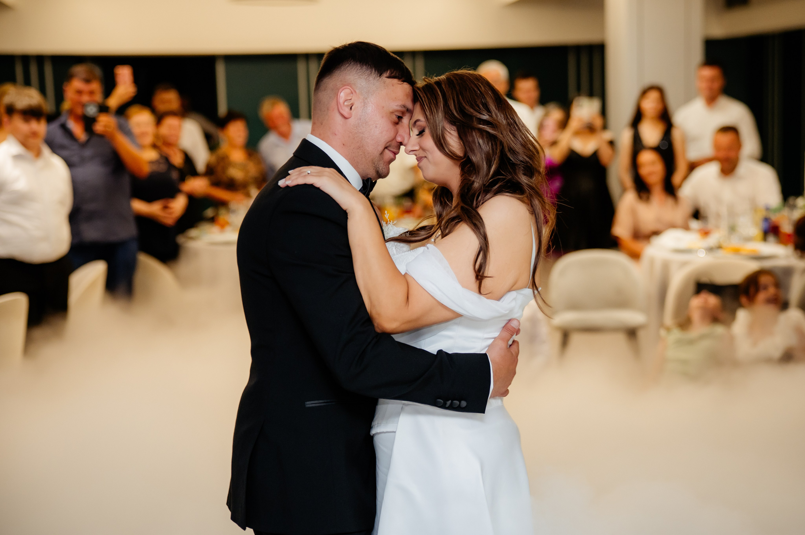 Florina & Emanuel. Fotograf profesionist eveniment București | Andrei Samuel - Evenimente, Studio, Imobiliare, Produs