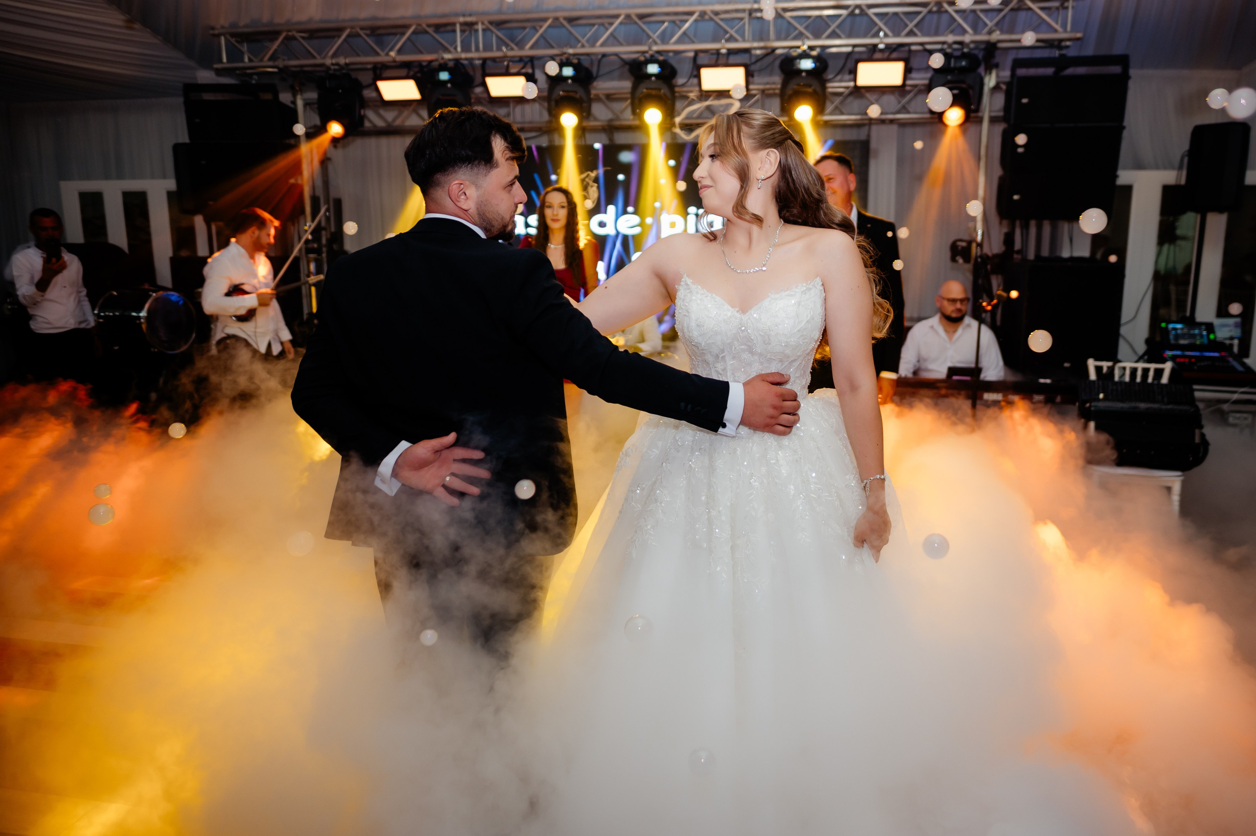 Bianca & Claudiu. Fotograf profesionist eveniment București | Andrei Samuel - Evenimente, Studio, Imobiliare, Produs