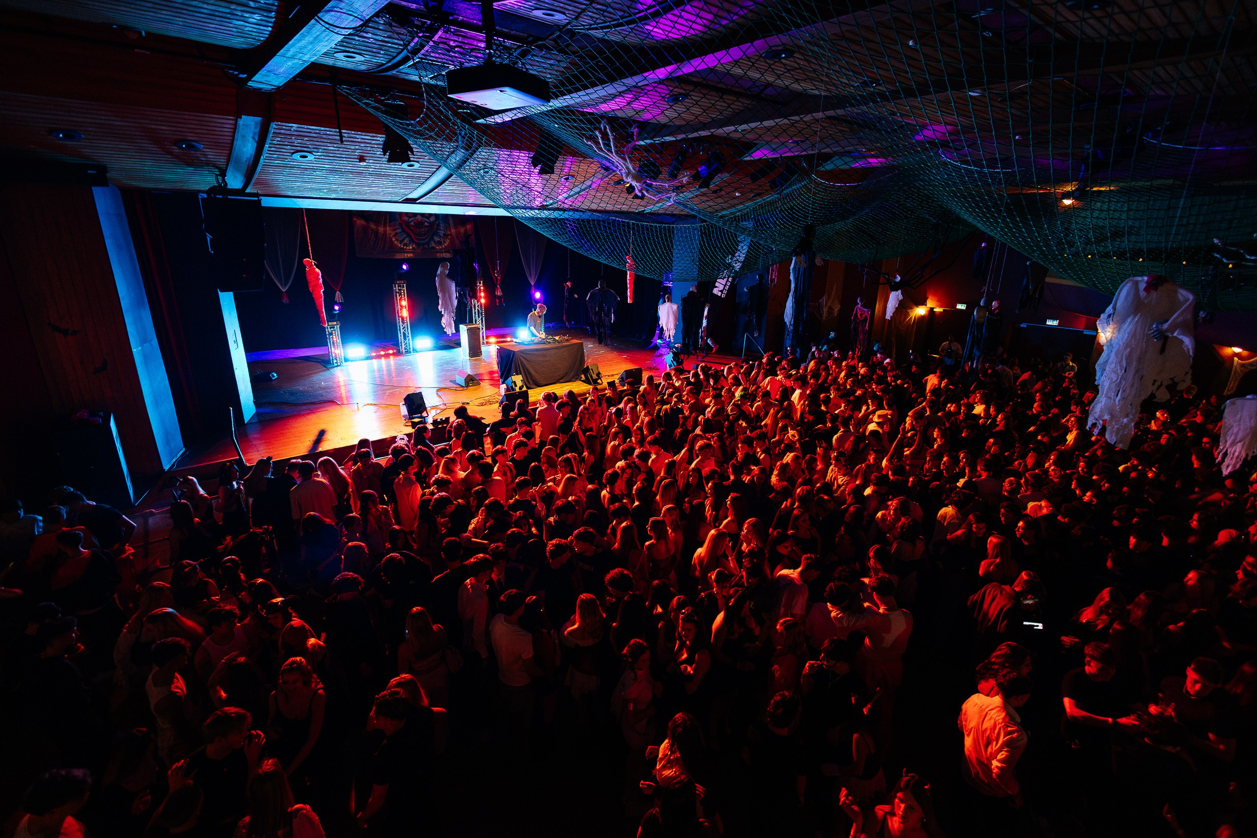 Halloween Telfs 2025. 808Media – Professionelle Foto- und Videografie für Restaurants, Hotels, Events und Hochzeiten in Innsbruck und Tirol