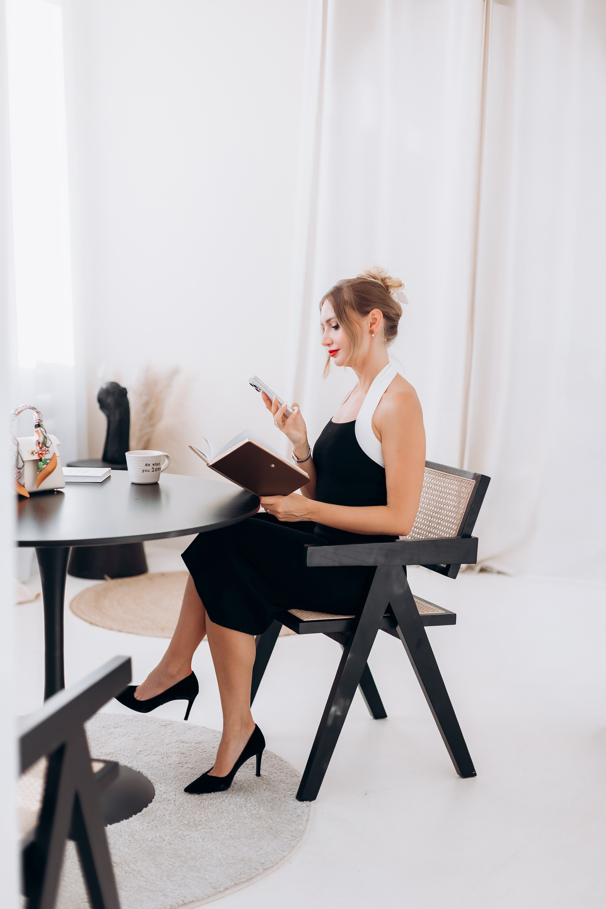 Anastasia (business portrait). Wedding and Family Photograph