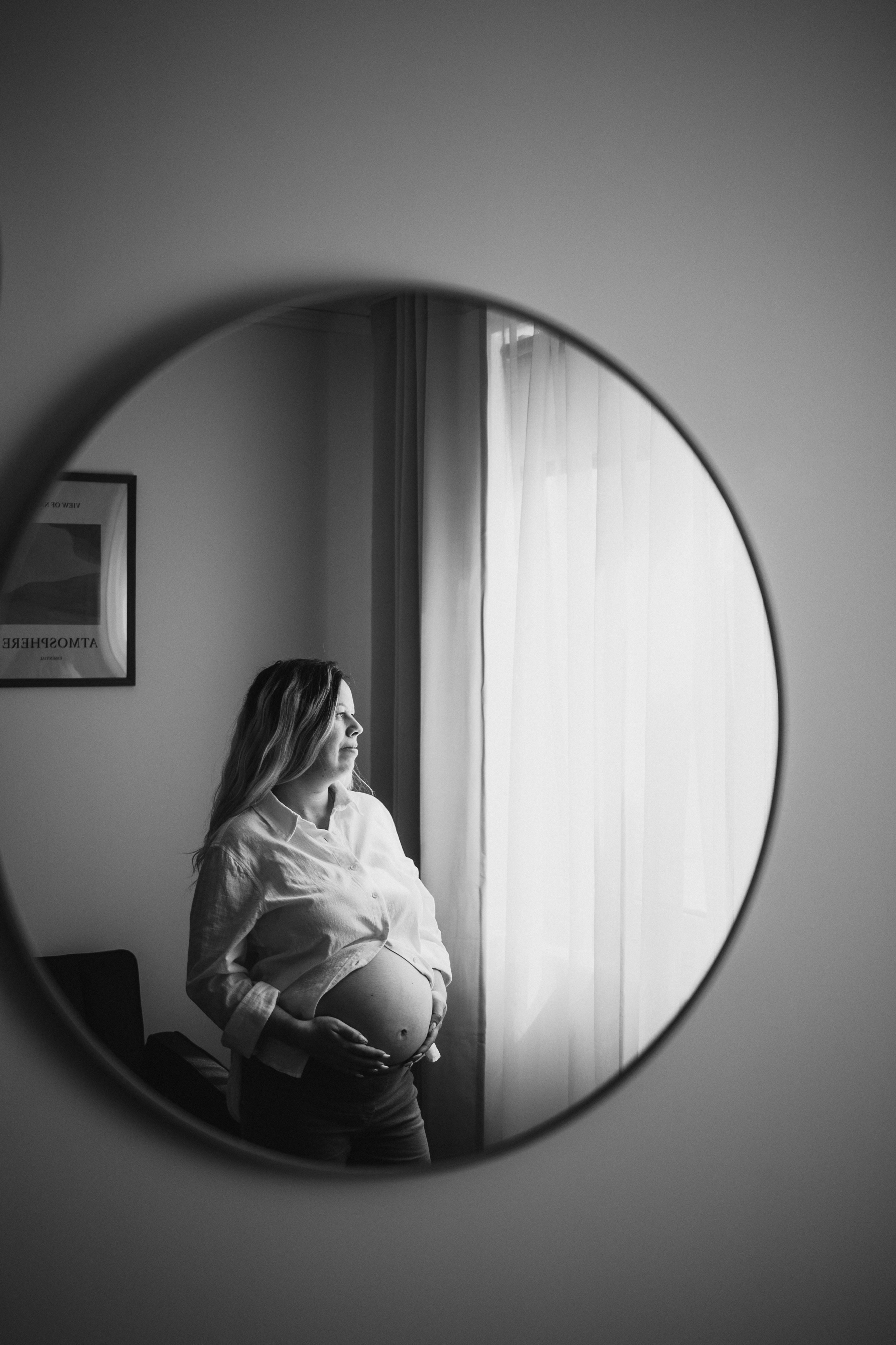 Ședințe foto pentru gravide. Fotograf de familie în Oradea Katsiaryna Ciortan