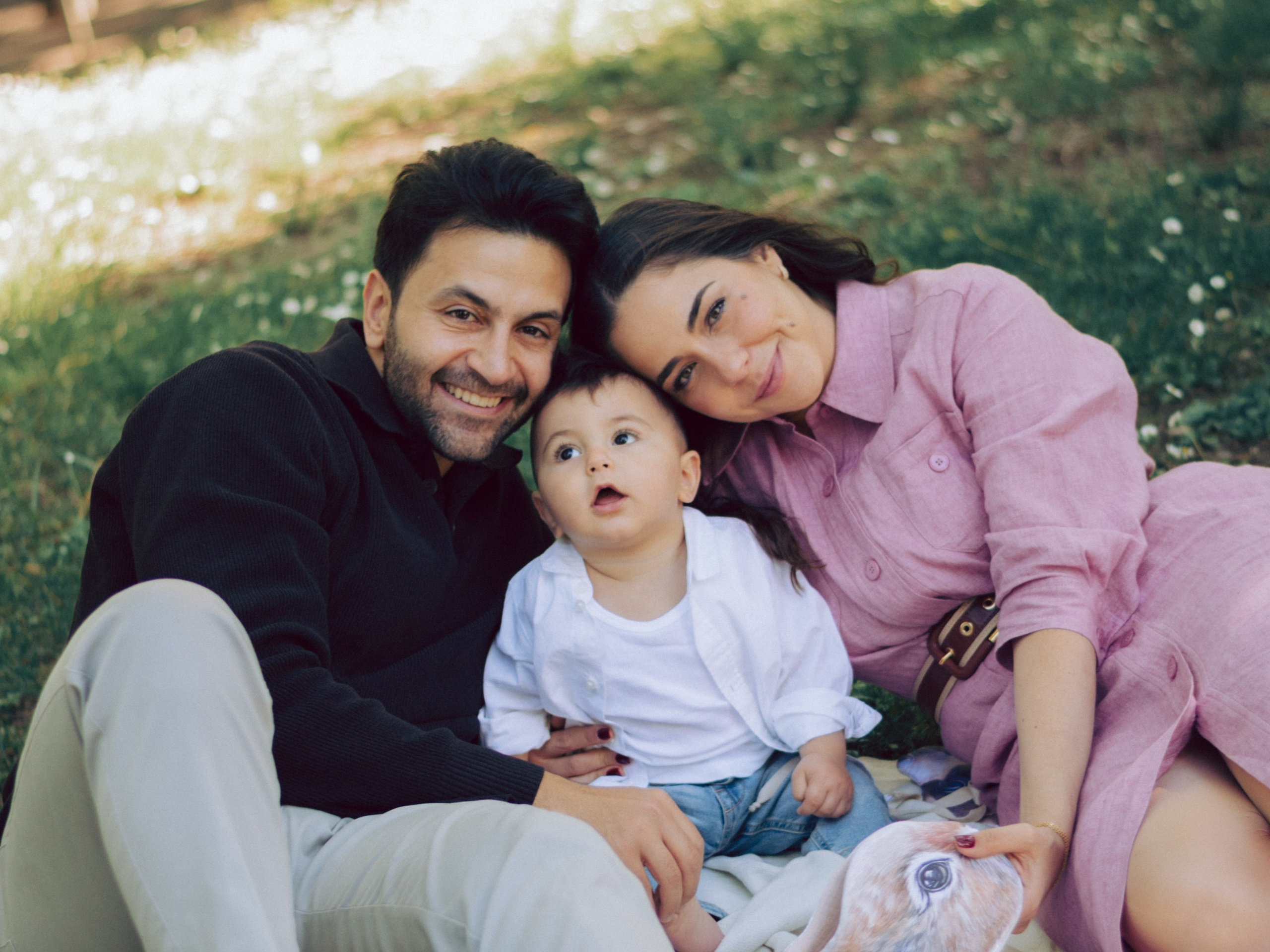Nassib Maryam & Alexander in Milan. AnaMilanoFoto | Couple & Wedding Photographer in Milan
