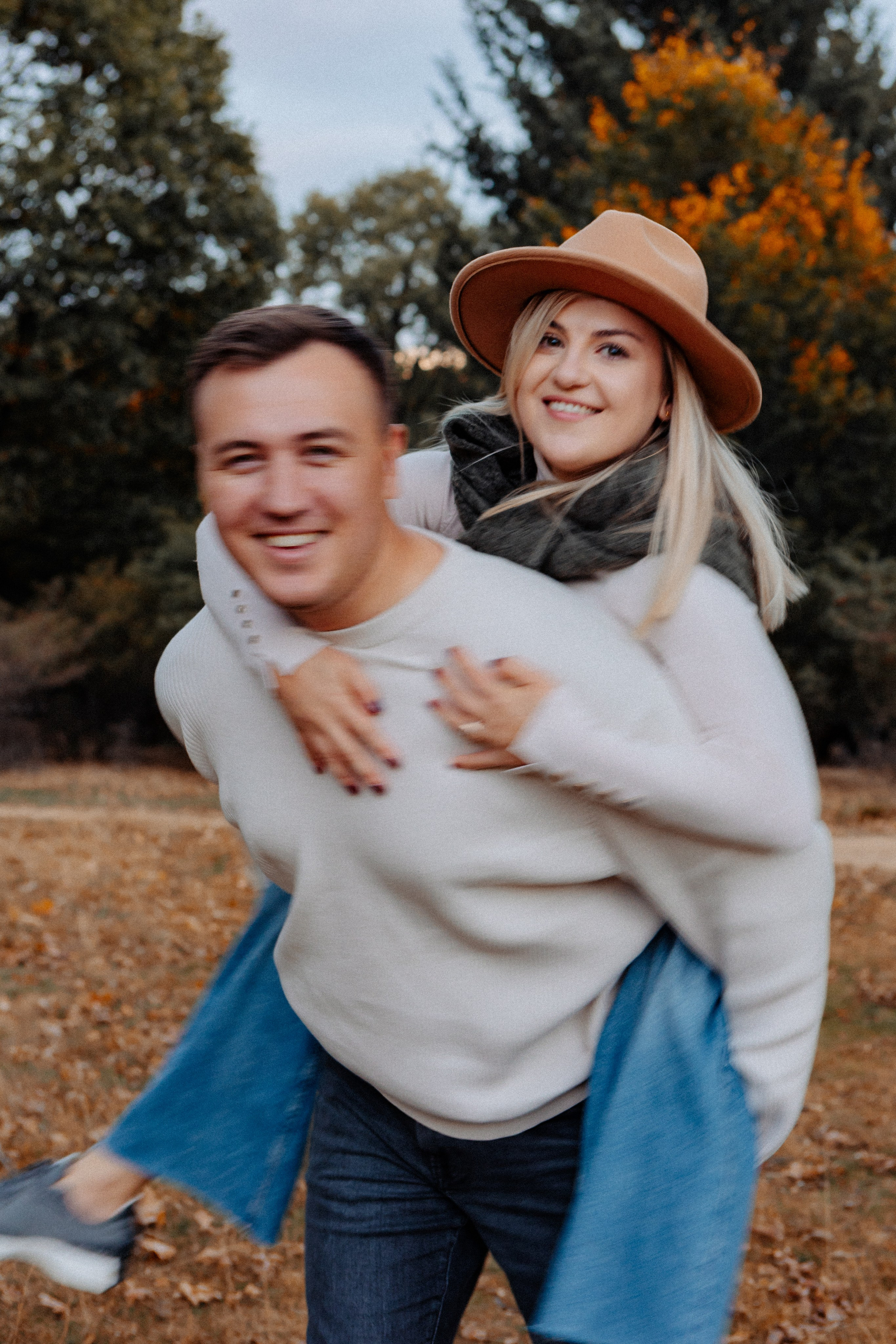 Dorina, Sergiu și Daria. Cristina Andronache fotograf Brașov fotograf de familie fotograf de nunta Brașov