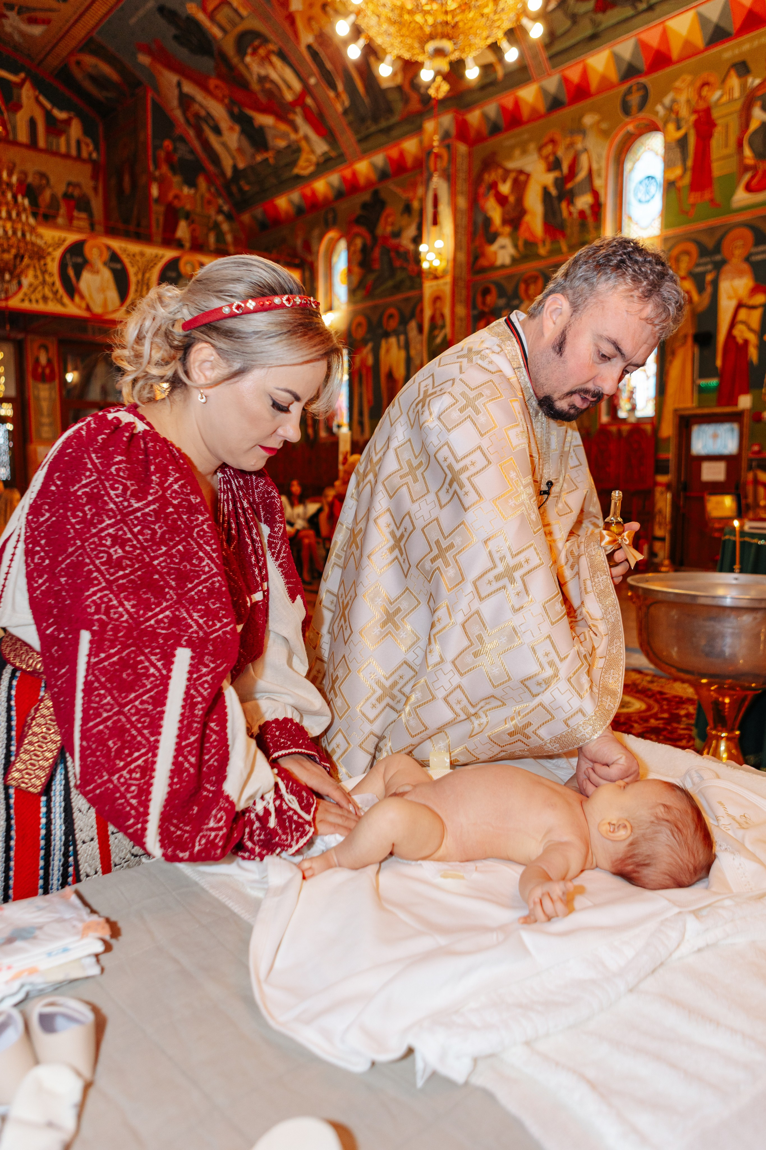 Botezul micuțului Matteo. Cristina Andronache fotograf Brașov fotograf de familie fotograf de nunta Brașov