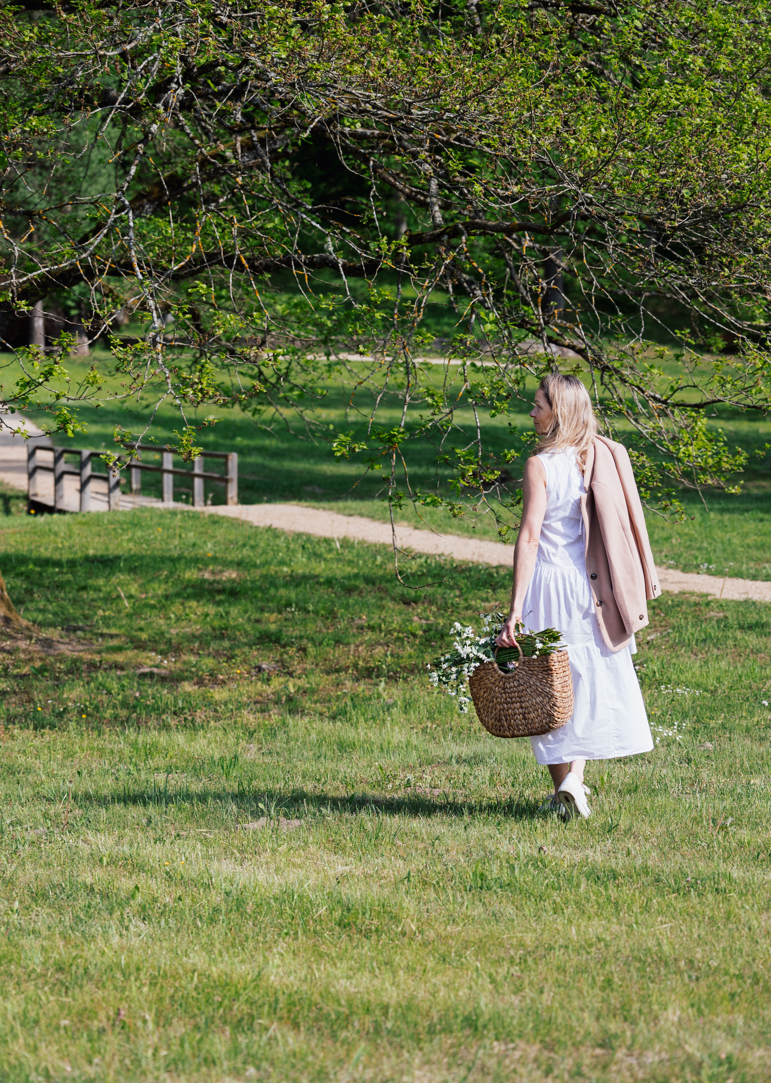 Woman and nature. Timeless Wedding & Event Photography from London to the world