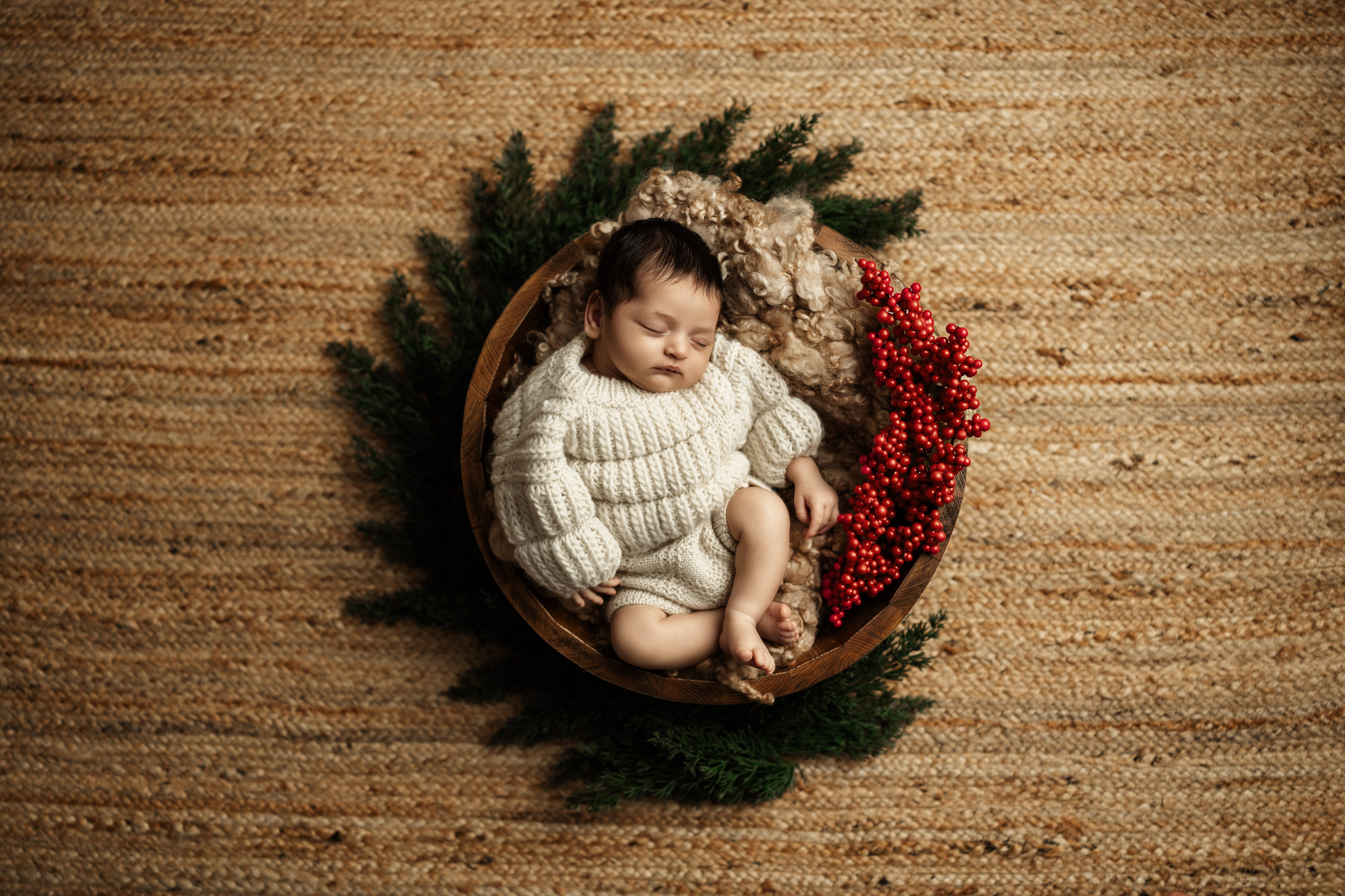 Newborn Classic. Newborn, kids, family photographer based near Zurich, Switzerland