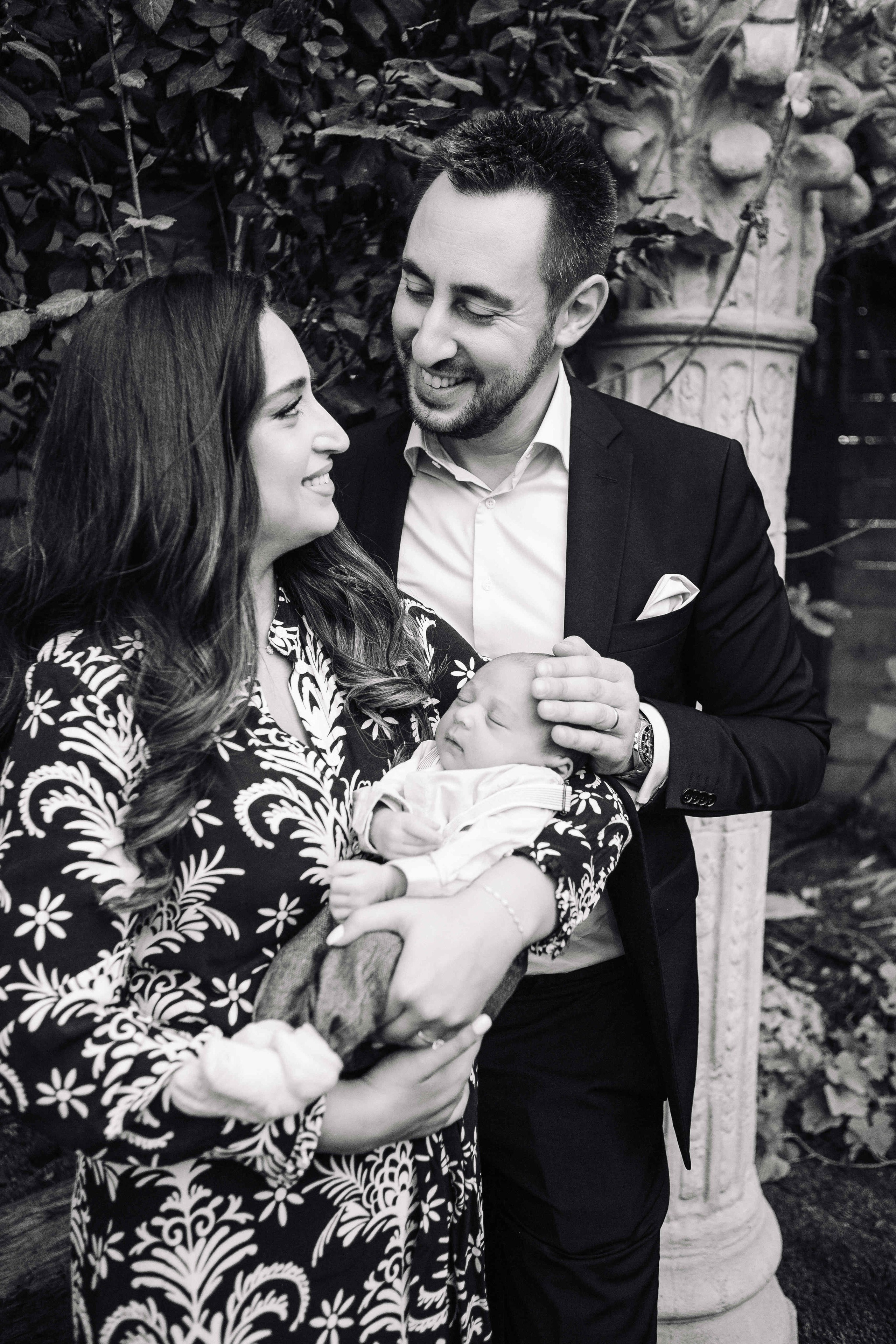 BRIT MILA (BIG EVENT). PHOTOGRAPHER IN ISRAEL