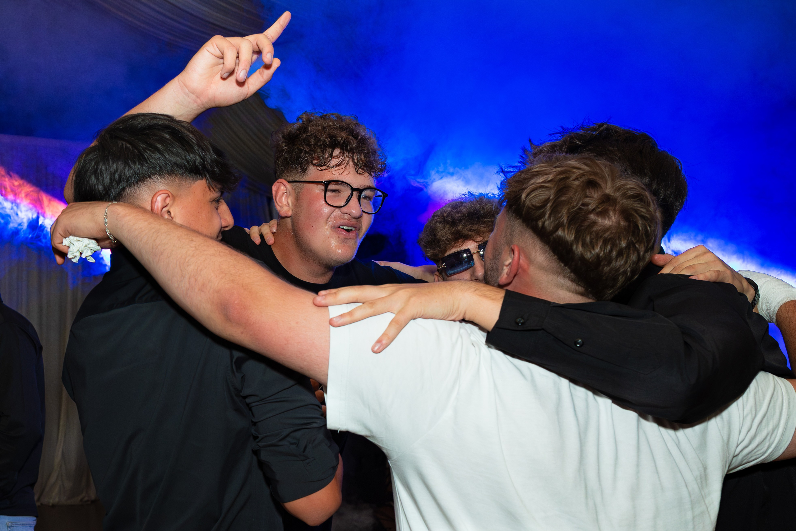 Majorat Denis. Ionut Brehuescu — Fotograf