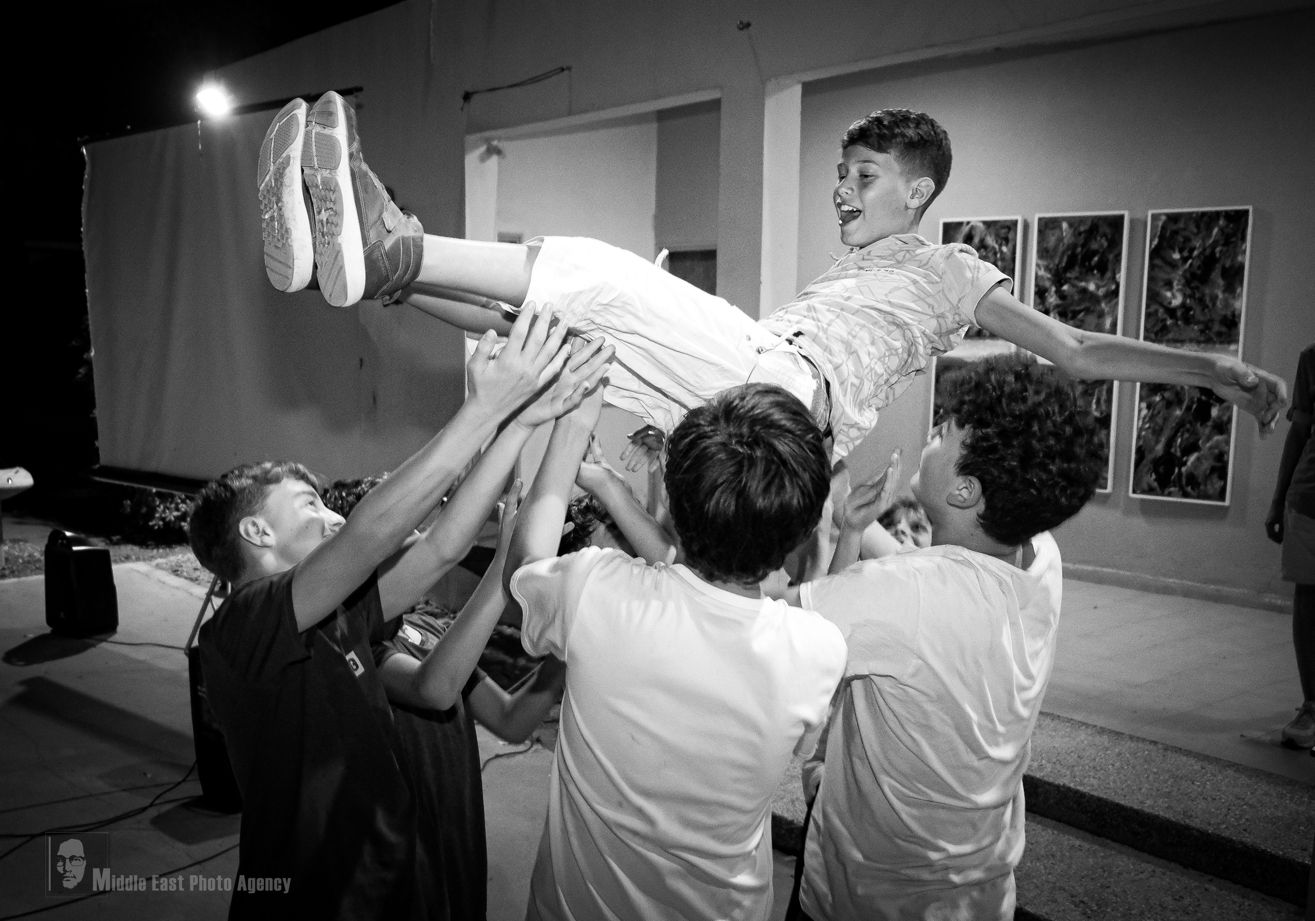 דוד שטראוס 13. Middle East Photo Agency — Photography & Event Magnets — סוכנות צילום והדפסת מגנטים לאירועים