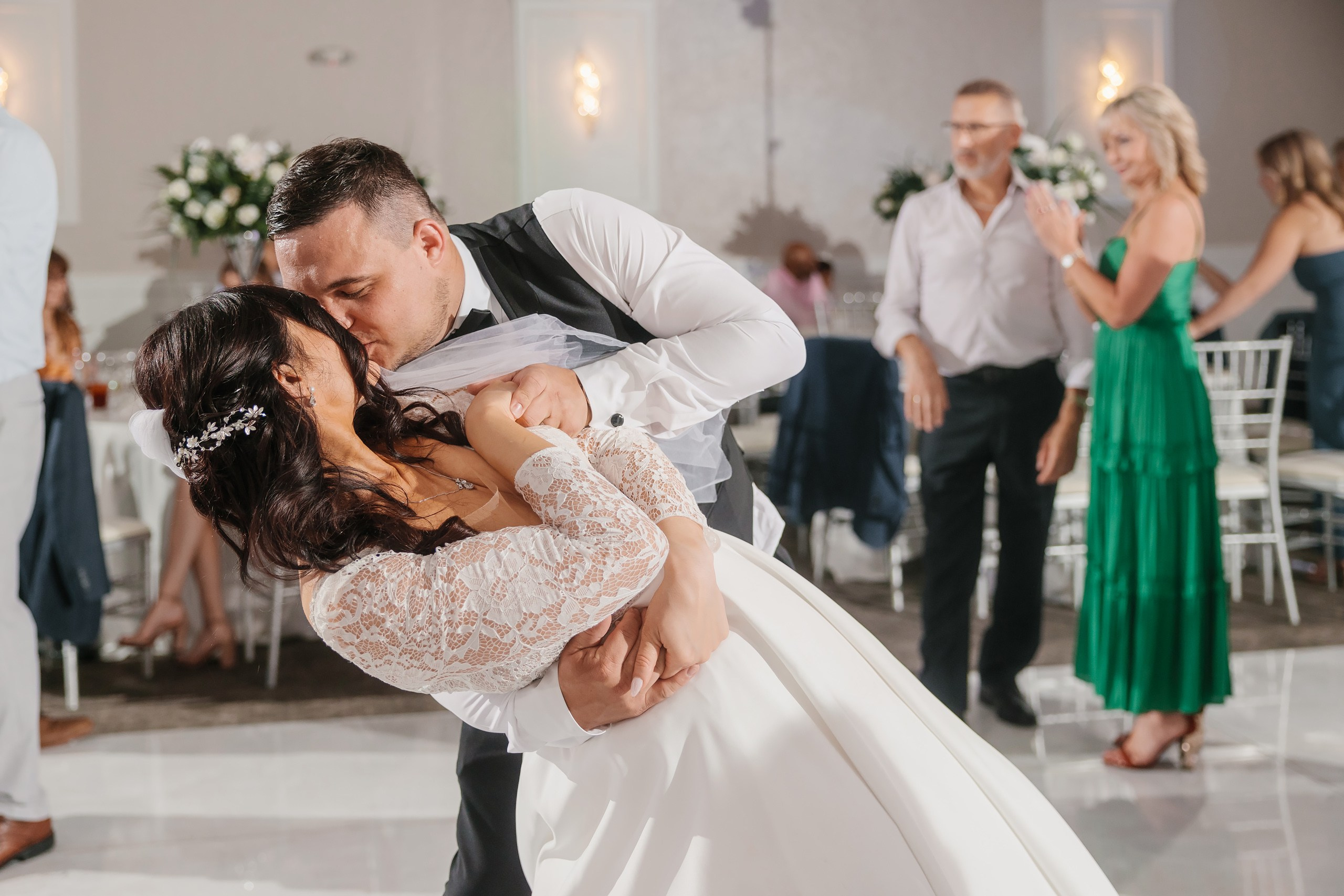 31.08.2024 Wedding. Wedding family event photographer in Chicago Nick Yushevich