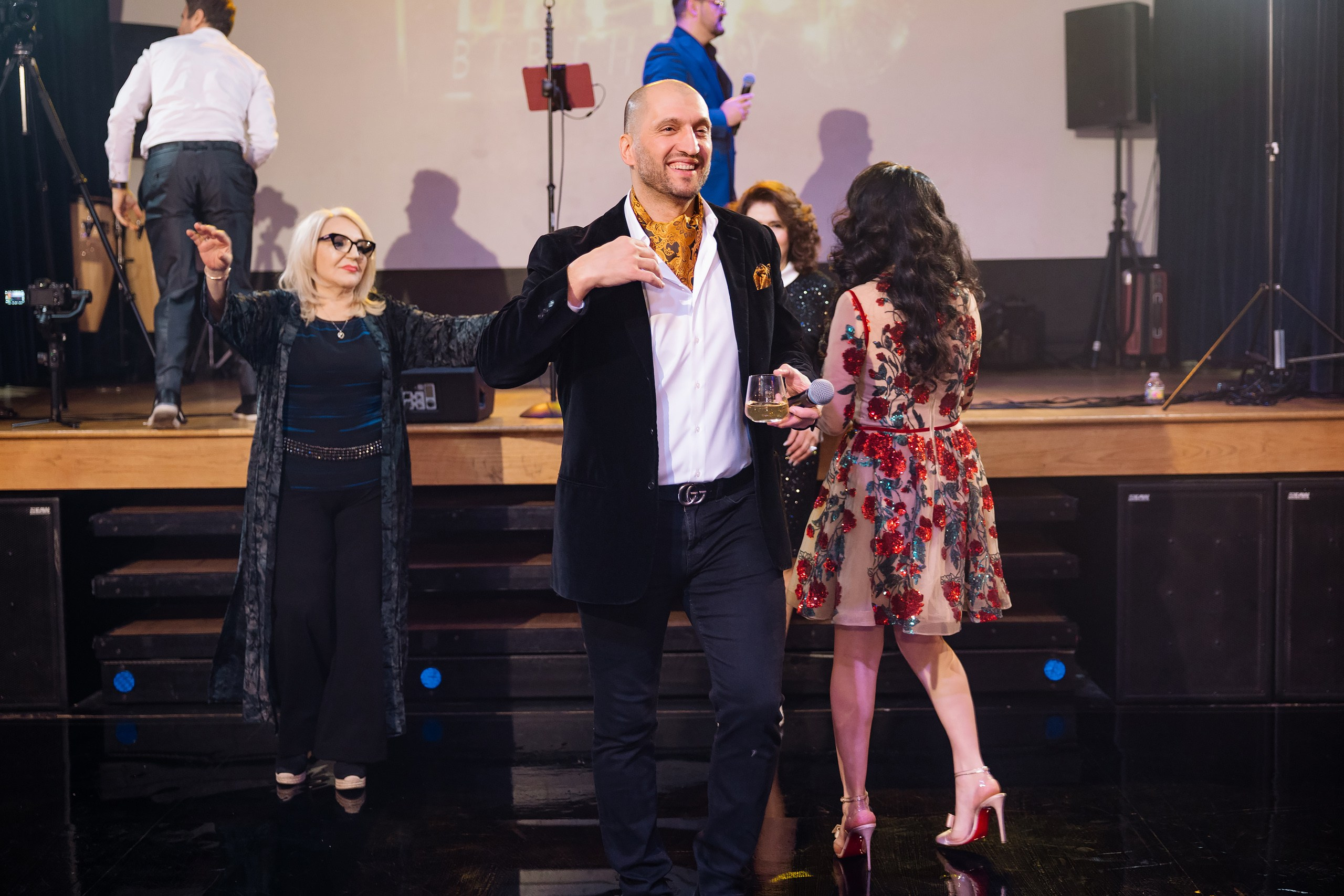 04.13.2025 First birthday. Wedding family event photographer in Chicago Nick Yushevich