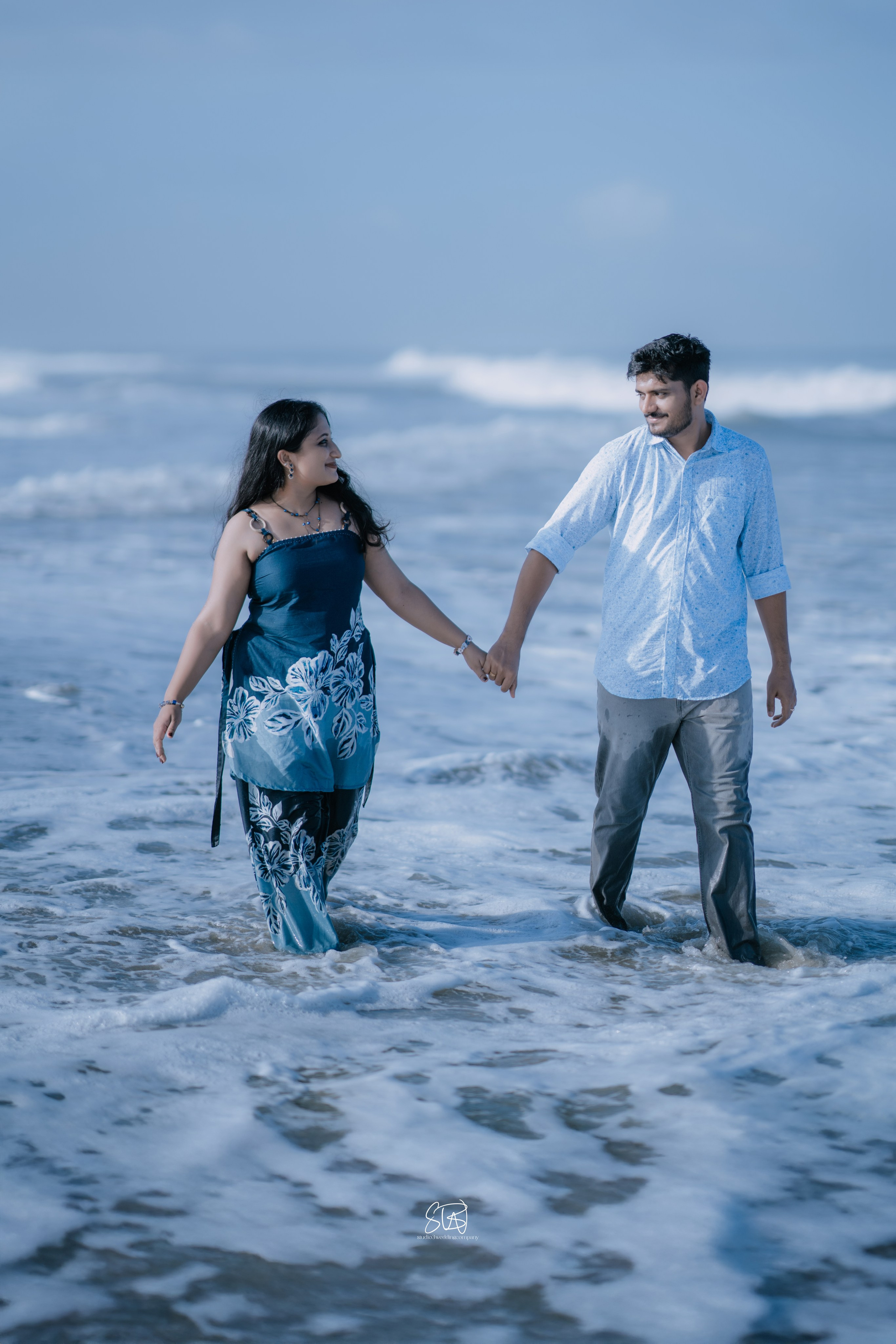 BEACH PREWEDDING. STUDIO3WEDDINGCOMPANY