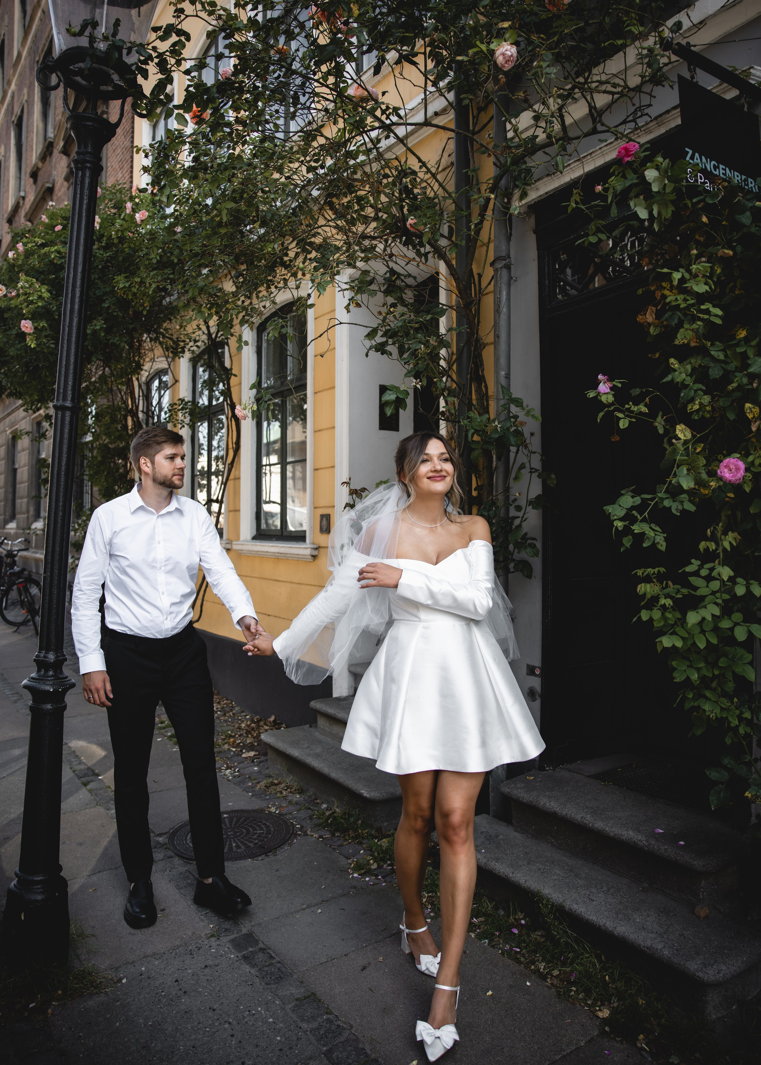 Julia and Slava. Professional wedding photographer in Copenhagen, Denmark — Julia Byron