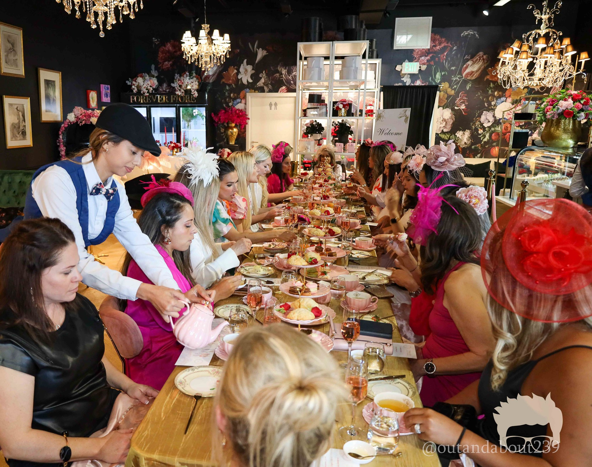 Posh Mama Club. Out and About 239