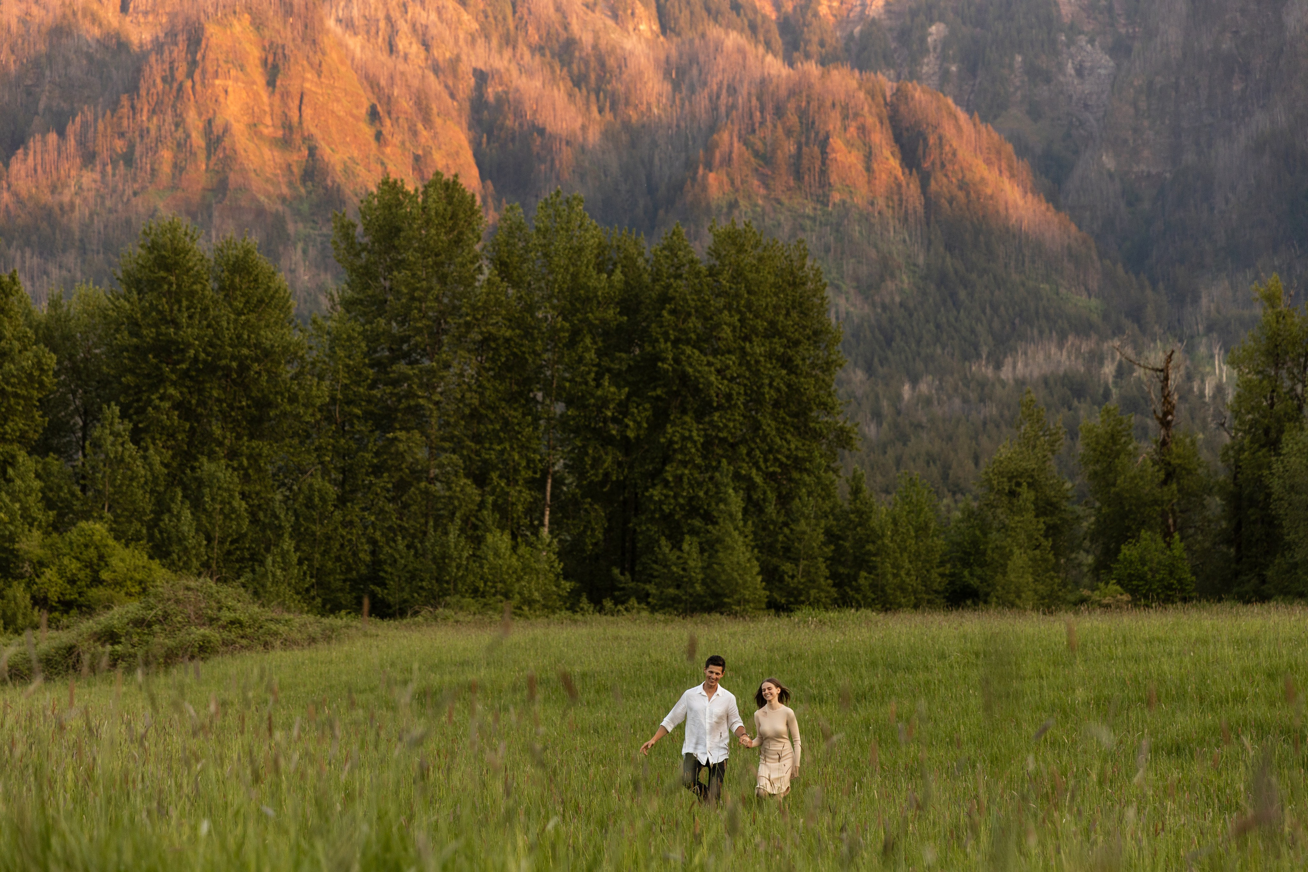 Services. Family and Wedding photographer