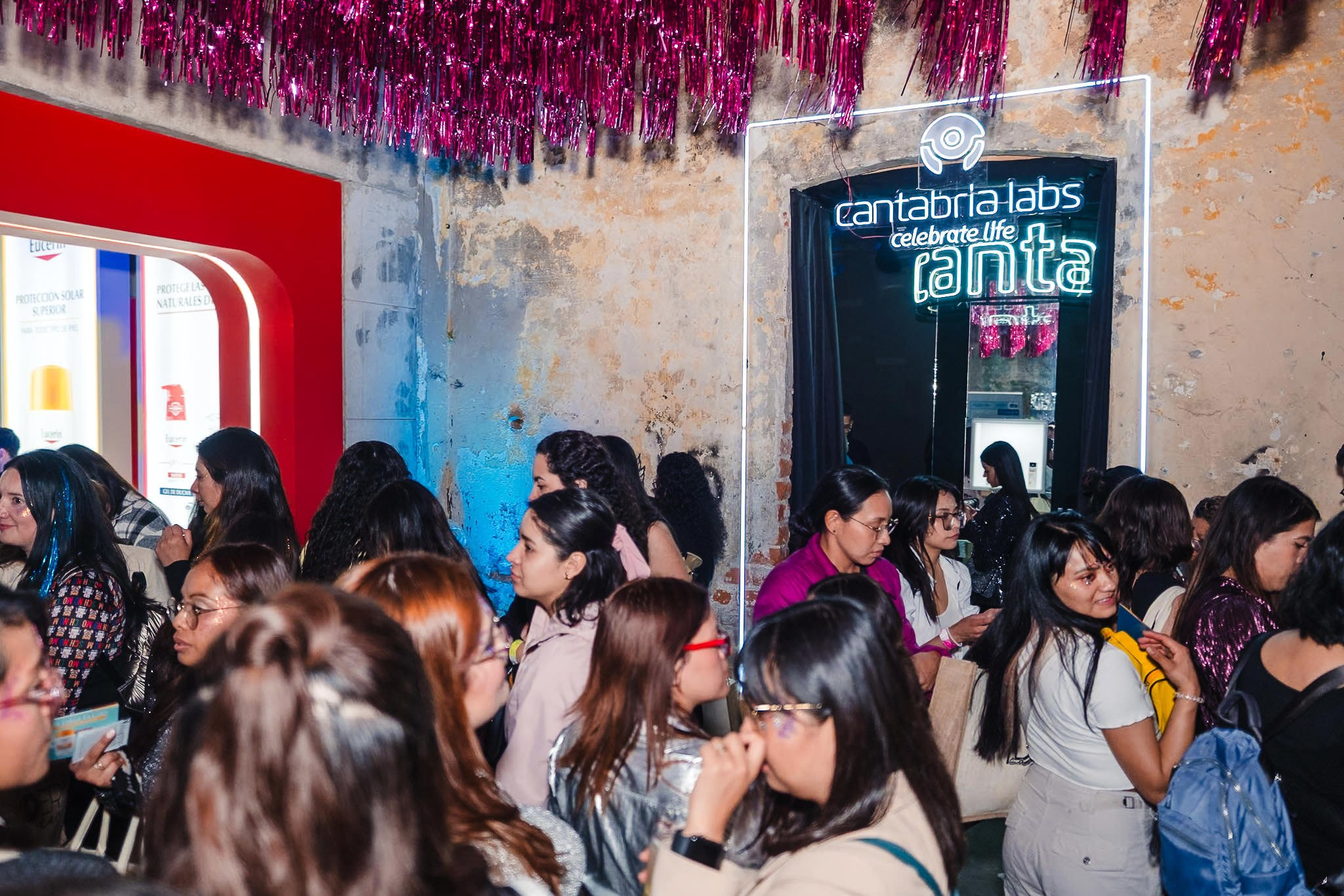 Dermacamp / Chapulin Agency. Wedding and family photographer in Mexico City