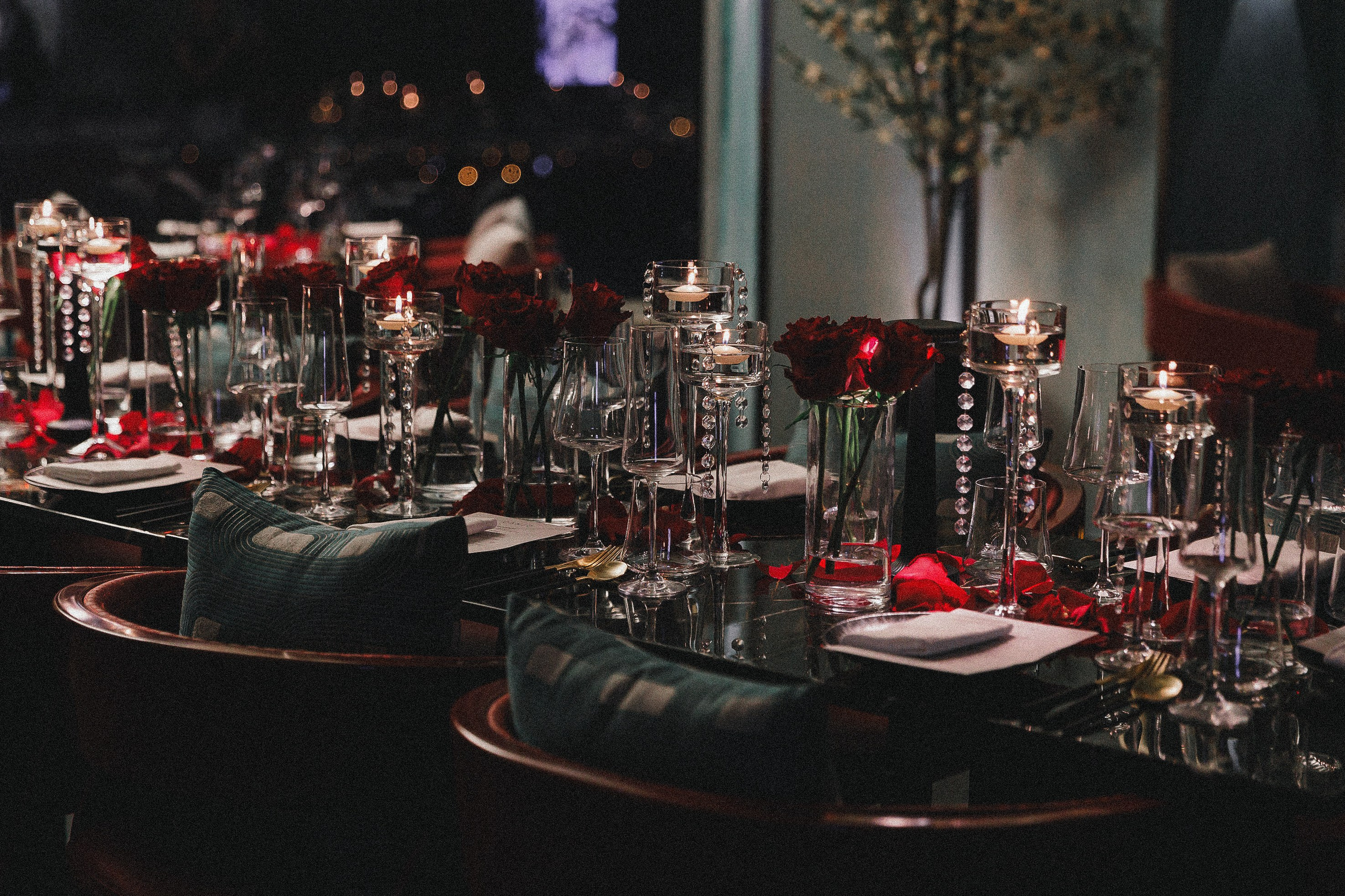 Restraunt proposal P&N. Photographer Anna Curly | Weddings and Events in Dubai