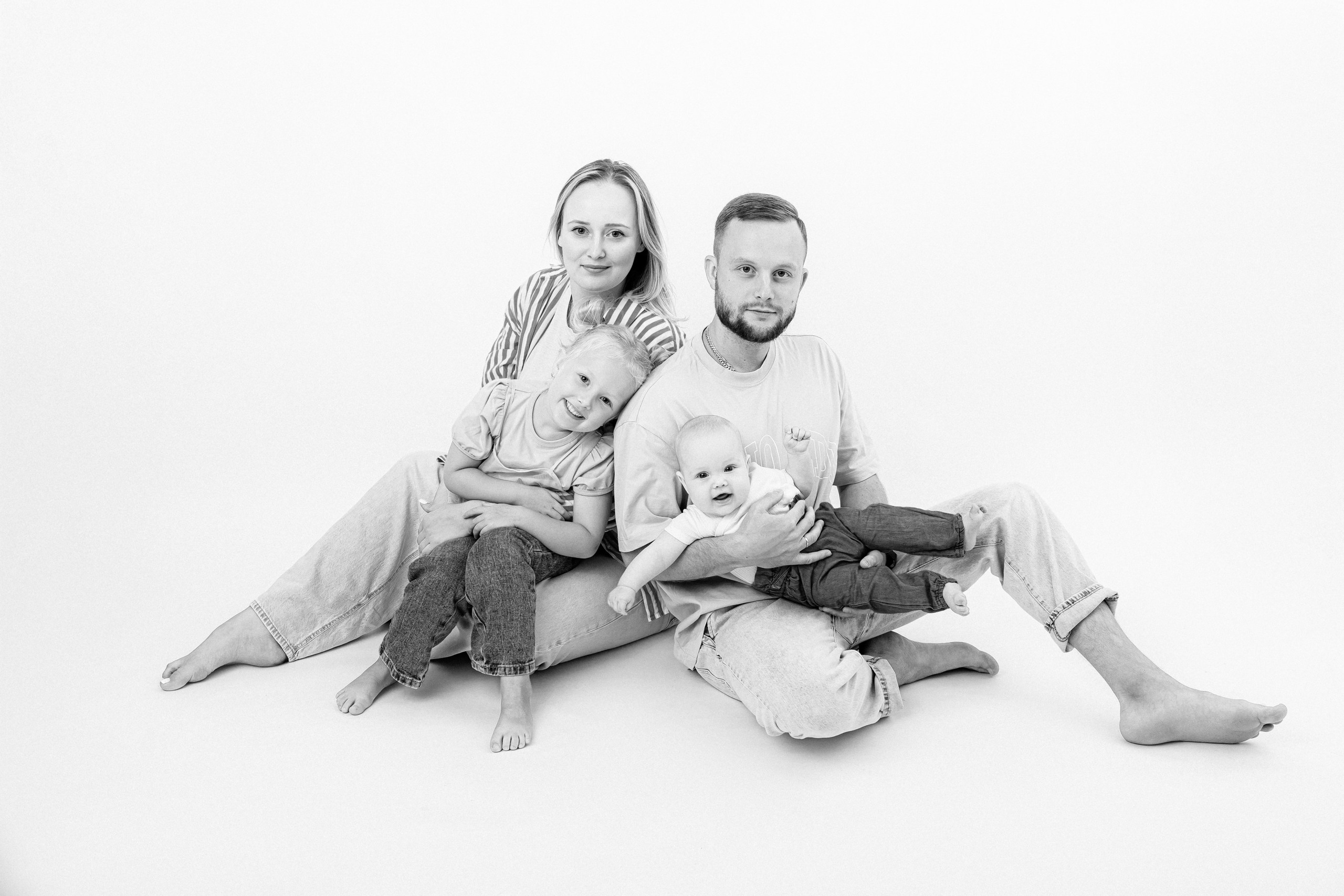 Familien Shooting im Fotostudio Gütersloh – Natürliche Familienfotos & Emotionale Momente. Hochzeitsfotografin in Gütersloh | Authentische Hochzeitsreportagen | TK Photographie