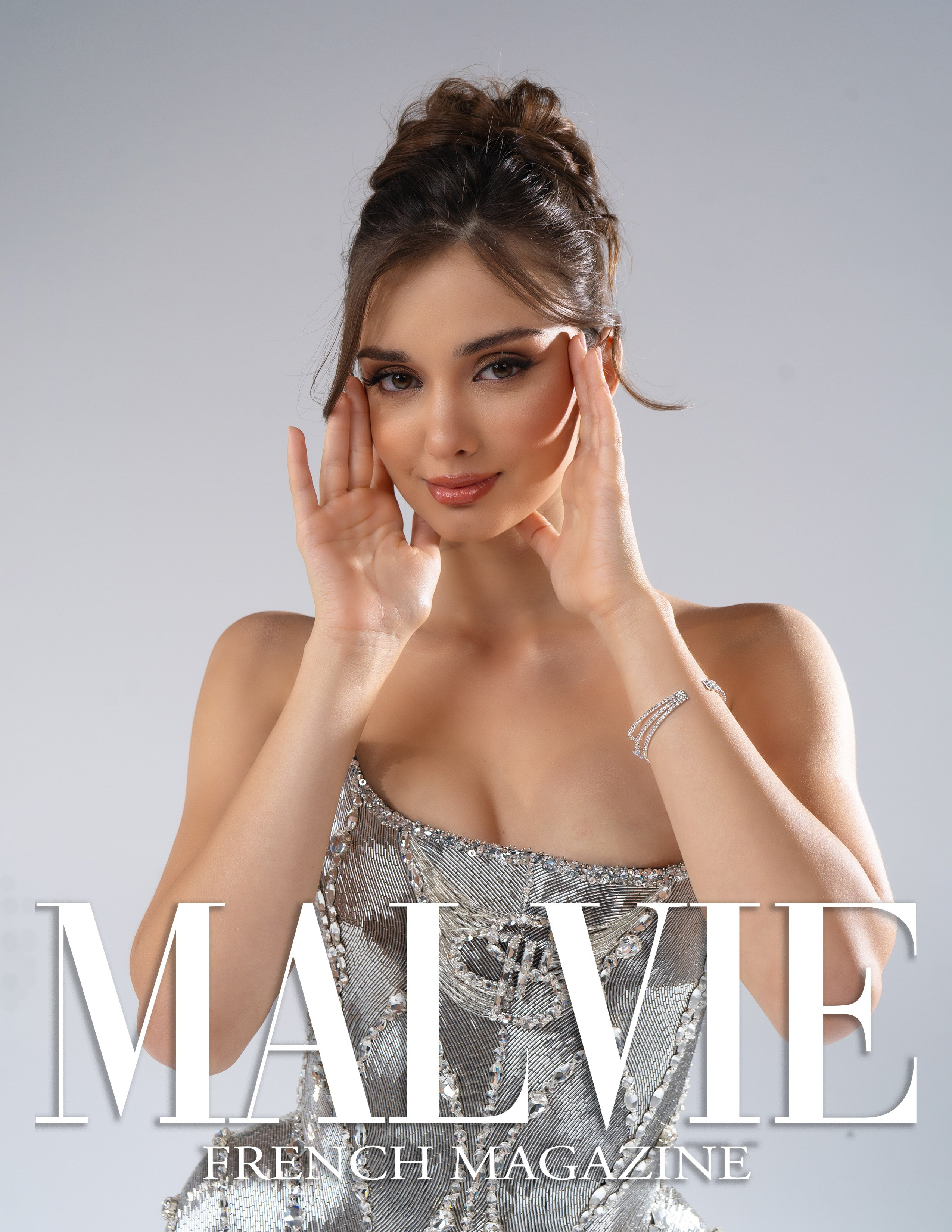 French magazine Malvie. Mariia Safronova is your photographer in Abu Dhabi and Dubai