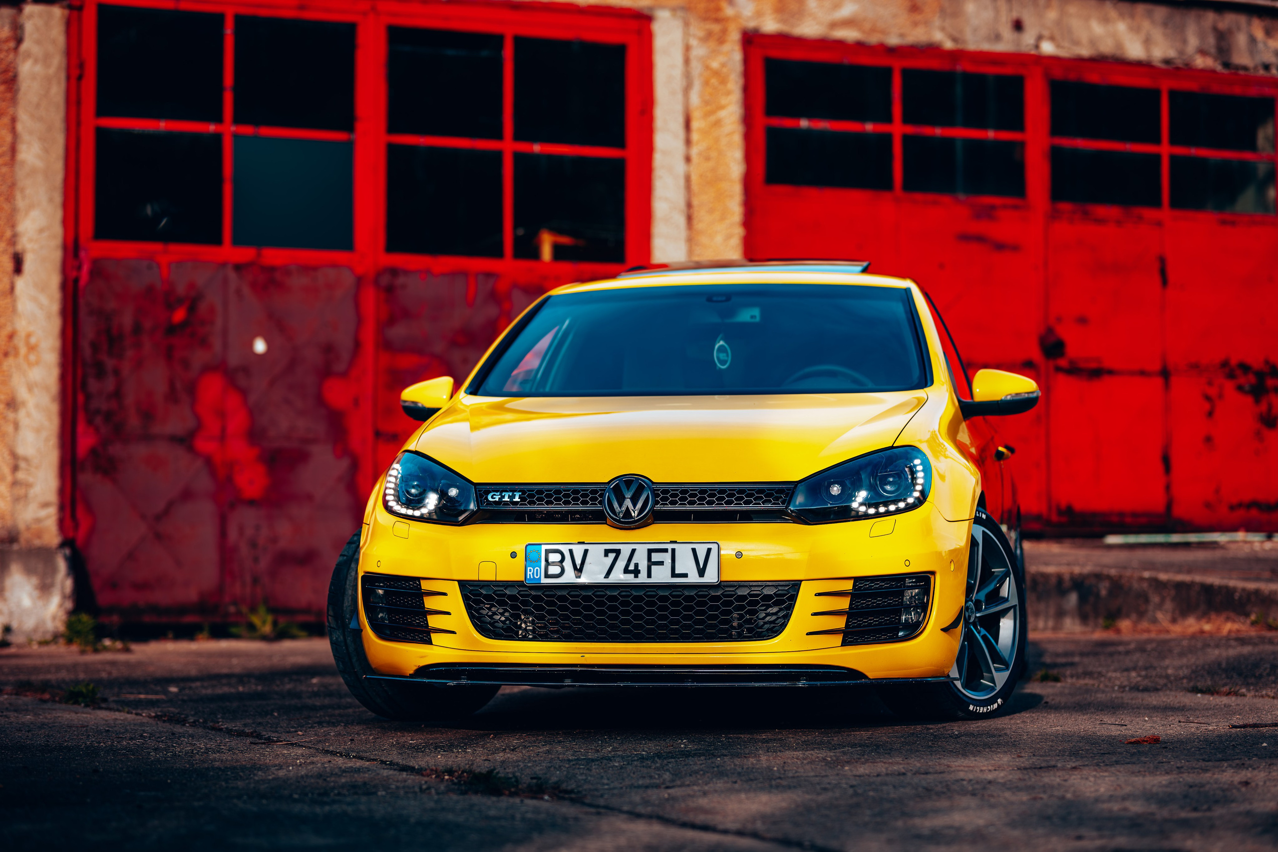 Masini. Ionut Brehuescu — Fotograf