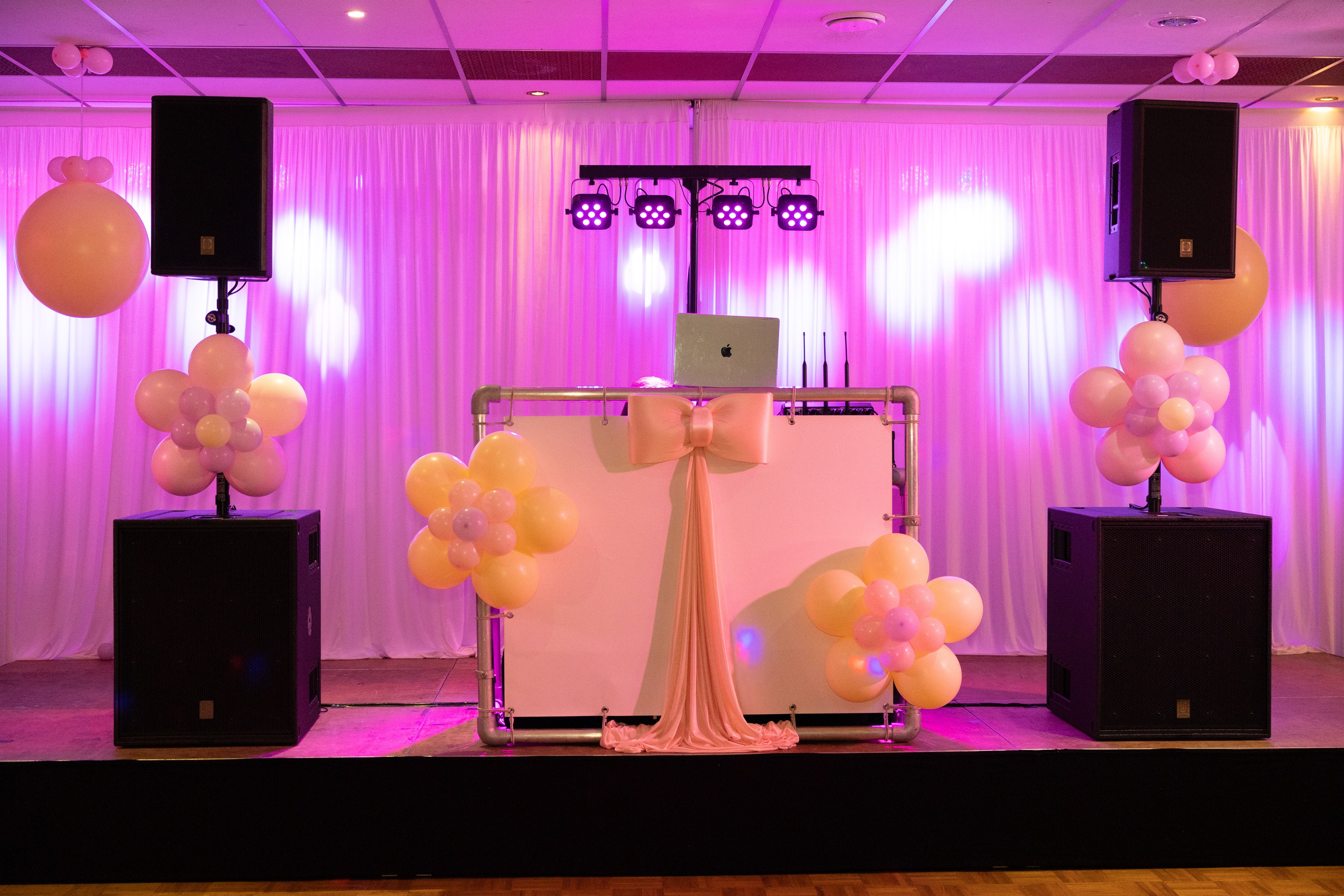 1 st Birthday. Portrait and Family Photographer in Netherlands