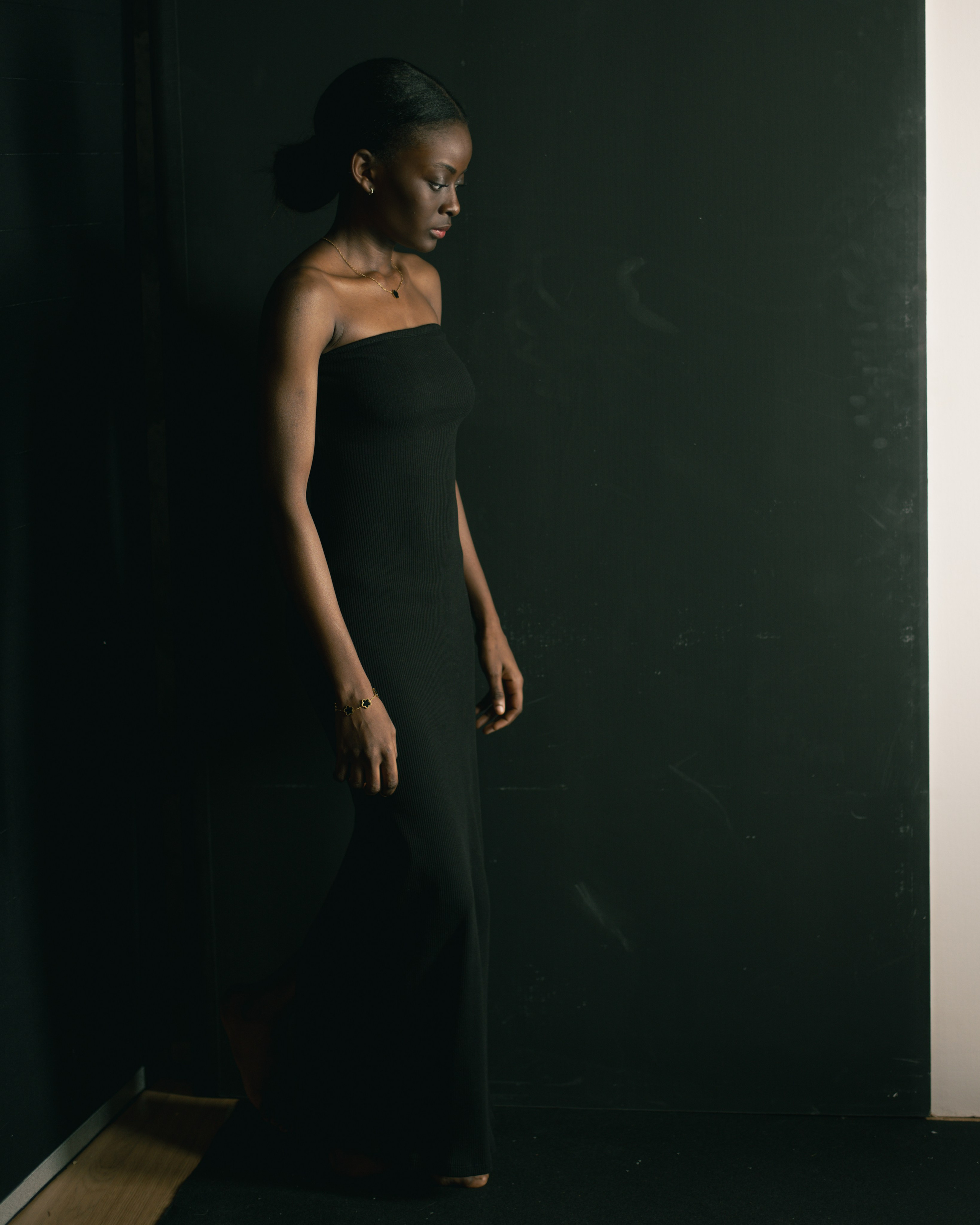 BEATRIZ. Anastasiia Antoniuk portrait, family and couple photographer, Portugal