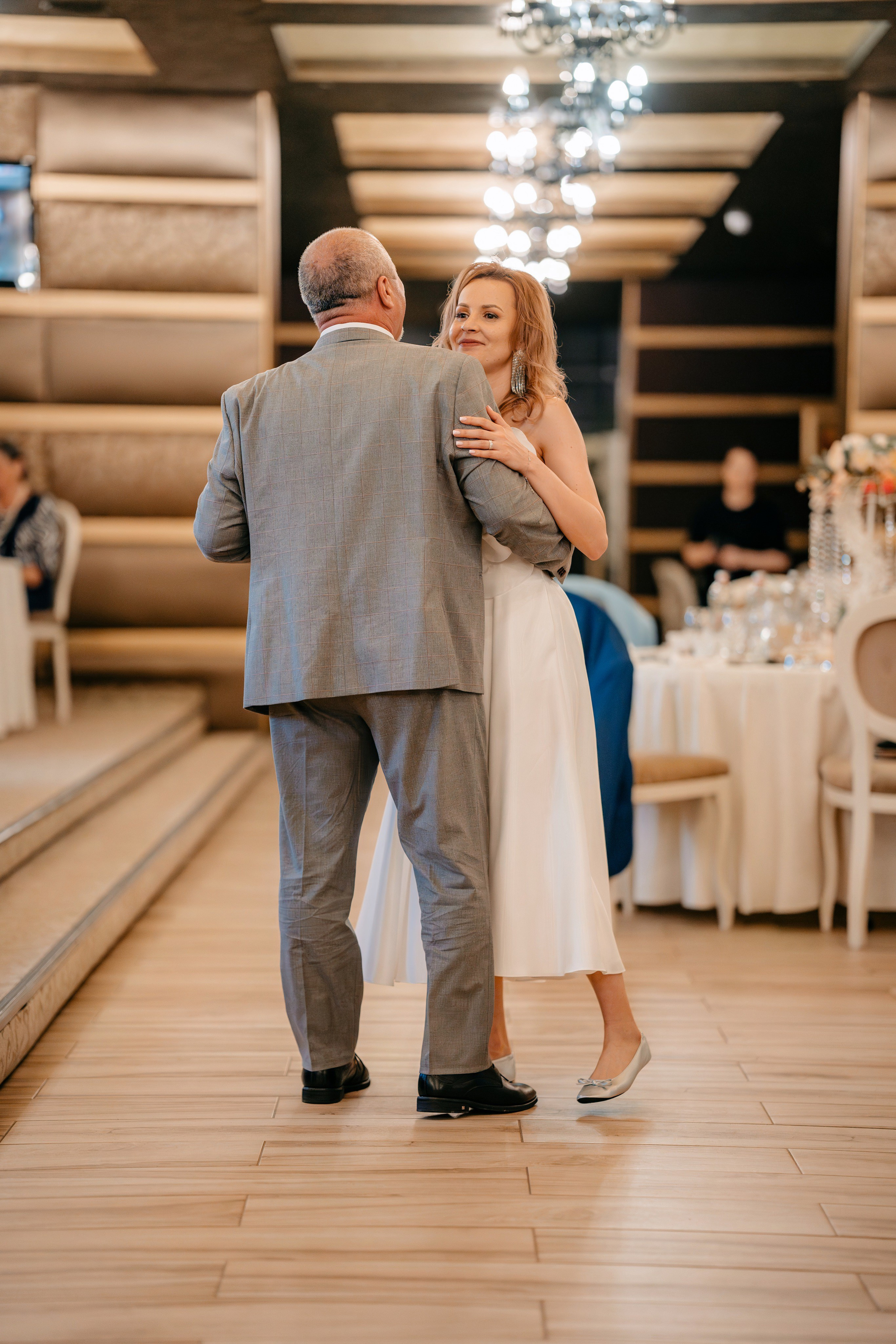 Ramona & Alin. Raw Studio. Fotograful tau de nunta!