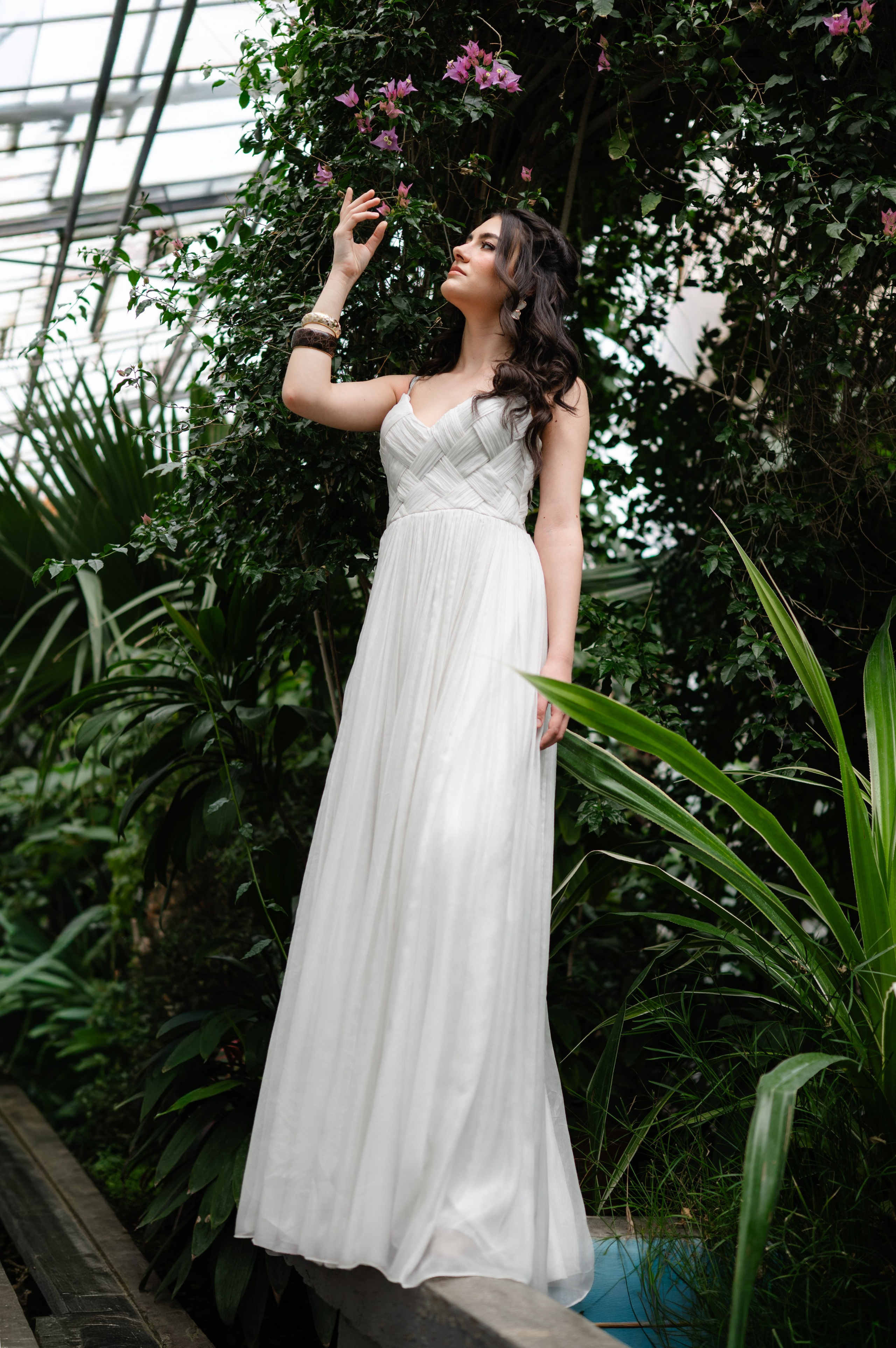 Botanical BRIDE. Alexandra Hanu Photographer