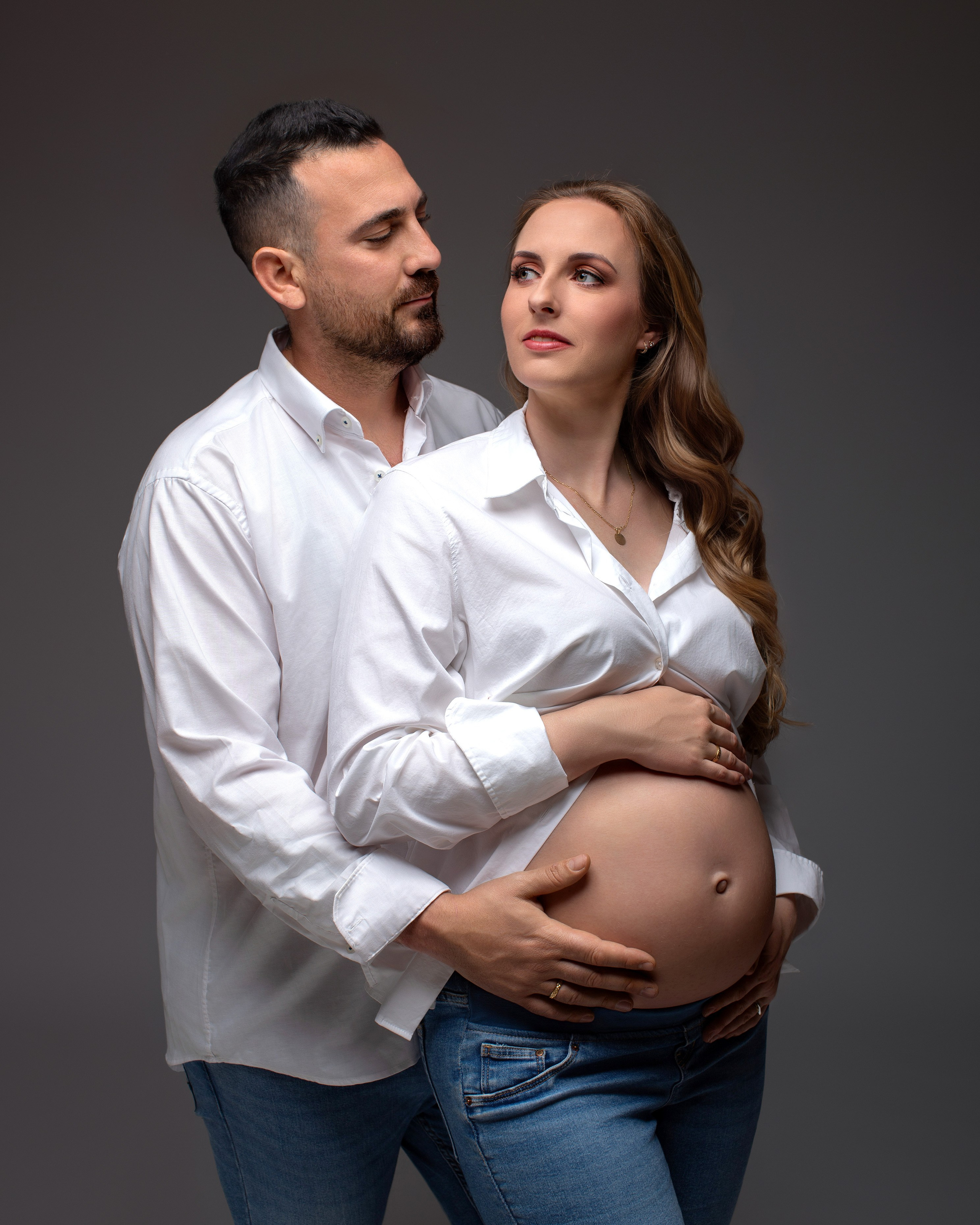 una sesión de fotos ,sesión de fotos para , sesión de fotos Almería , fotografía Almería , fotos premamá ,sesión de fotos embarazo , sesión de fotos Maternidad ,sesión de fotos Embarazo en exteriores , fotos embarazo en la playa . sesión de fotos de embarazo en Estudio, fotografía de retrato Almería ,Estudio de fotografía para embarazadas y maternidad , Estudio Embarazadas fotos , mejor fotógrafo de Embarazo Almería , fotografía Embarazo en Almería 