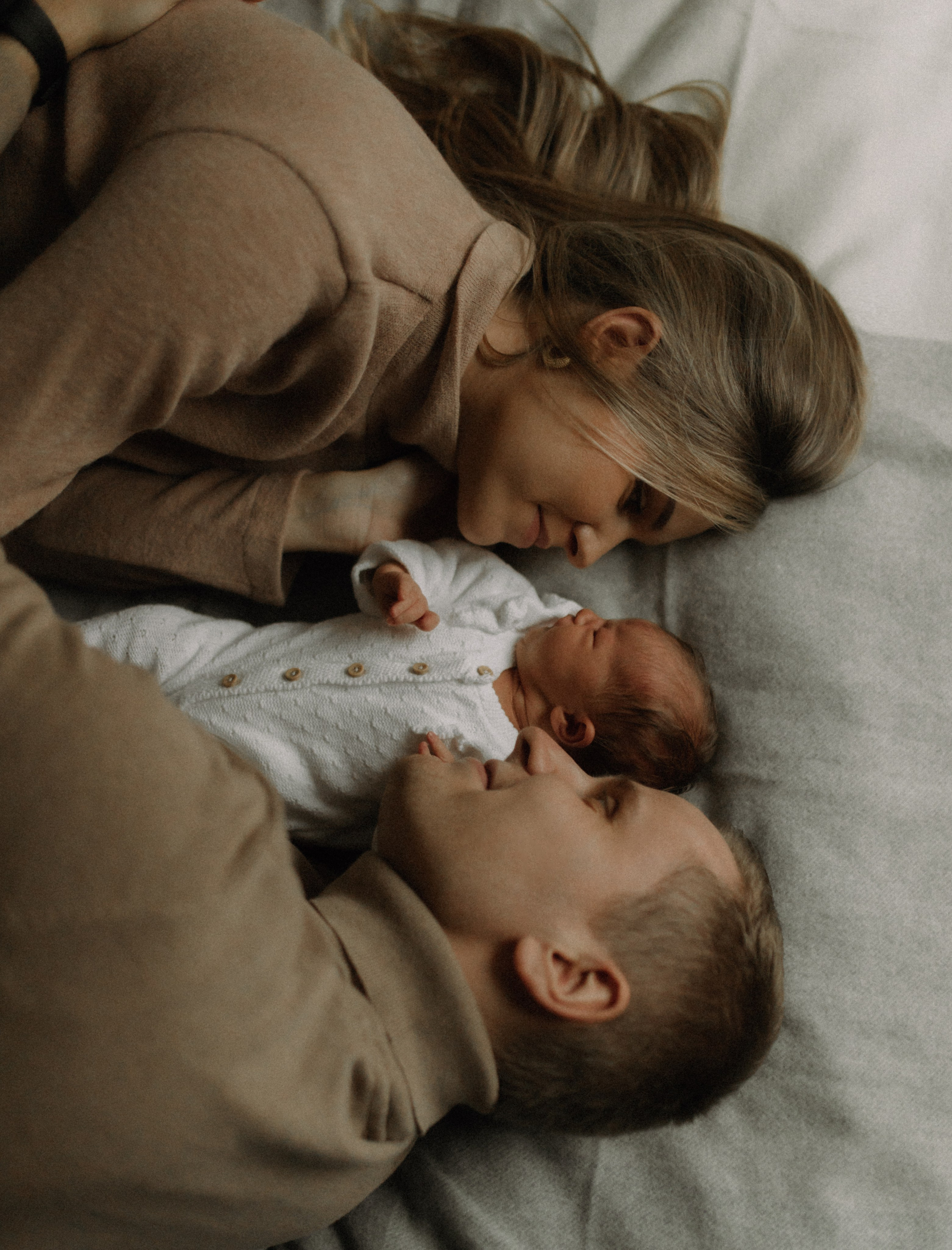 Newborn šeimos fotosesija | NAMAI. Vestuvių ir šeimų fotografė Lena Bondarenko / belove photo