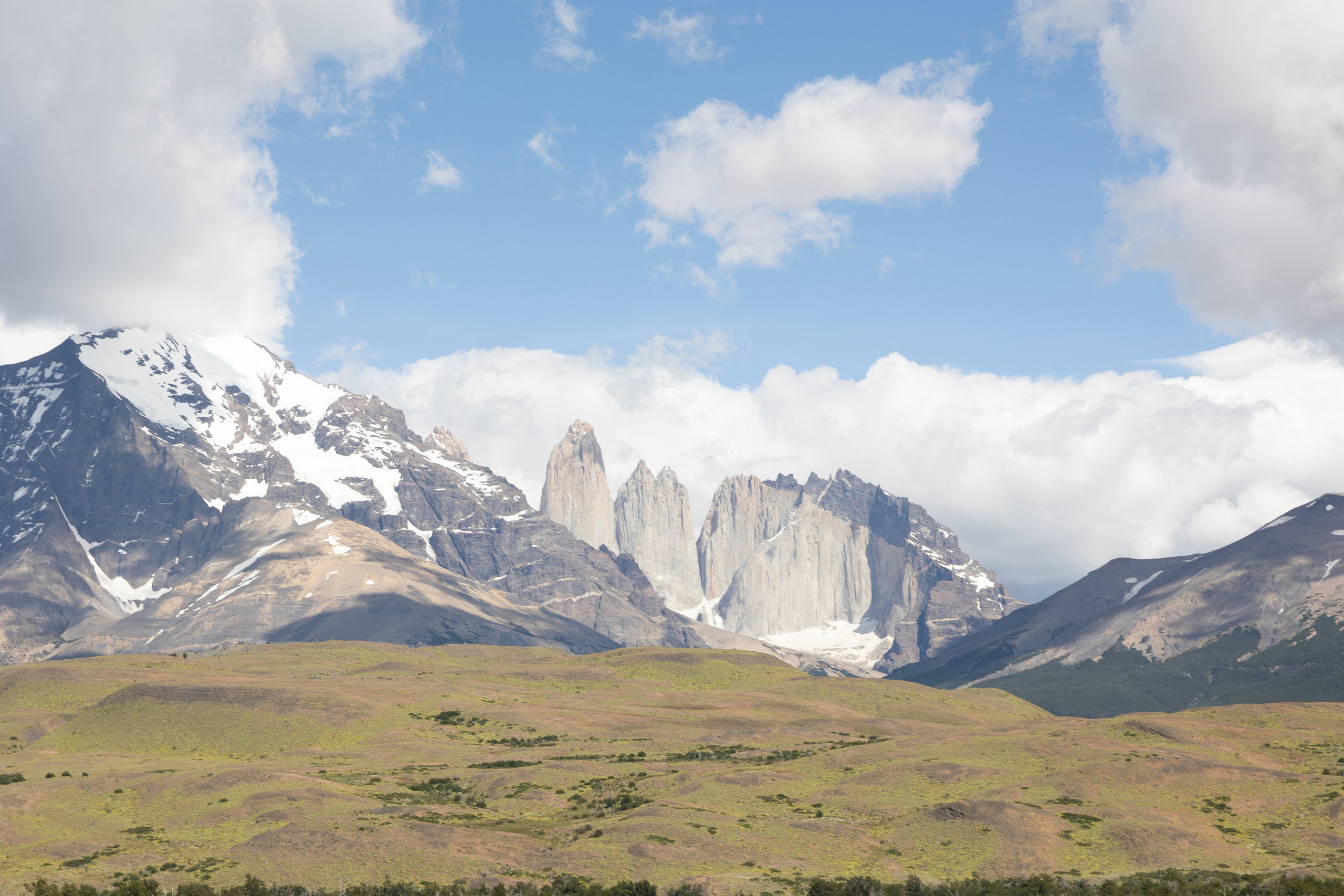 T+C. Elopement in Patagonia. Fotógrafa familiar Santiago y Chile Anna Almazova