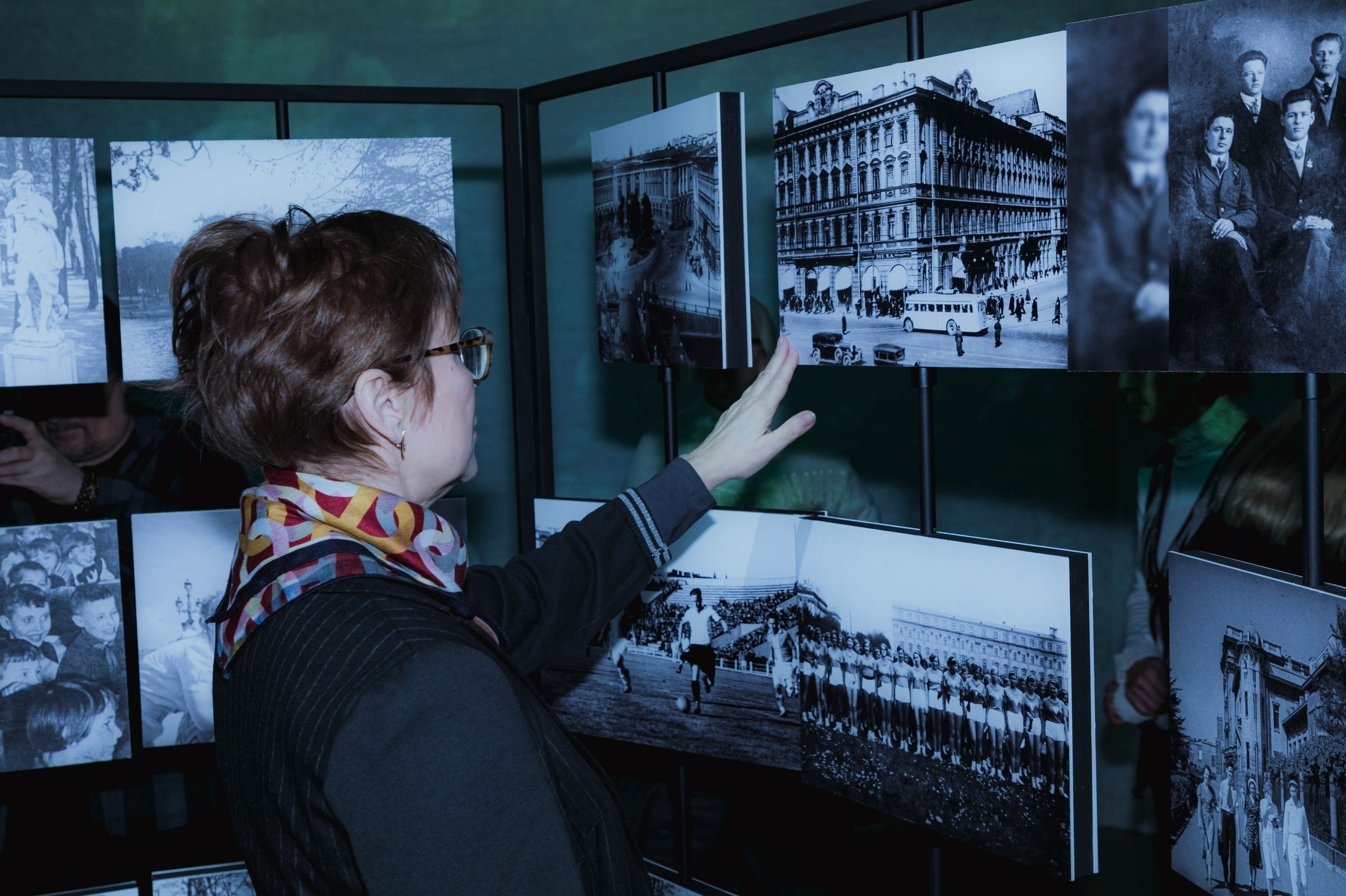 Мультимедийная выставка ГЛАЗА Санкт-Петербург. Репортажный и концертный фотограф в Санкт-Петербурге Адмакина Дарья