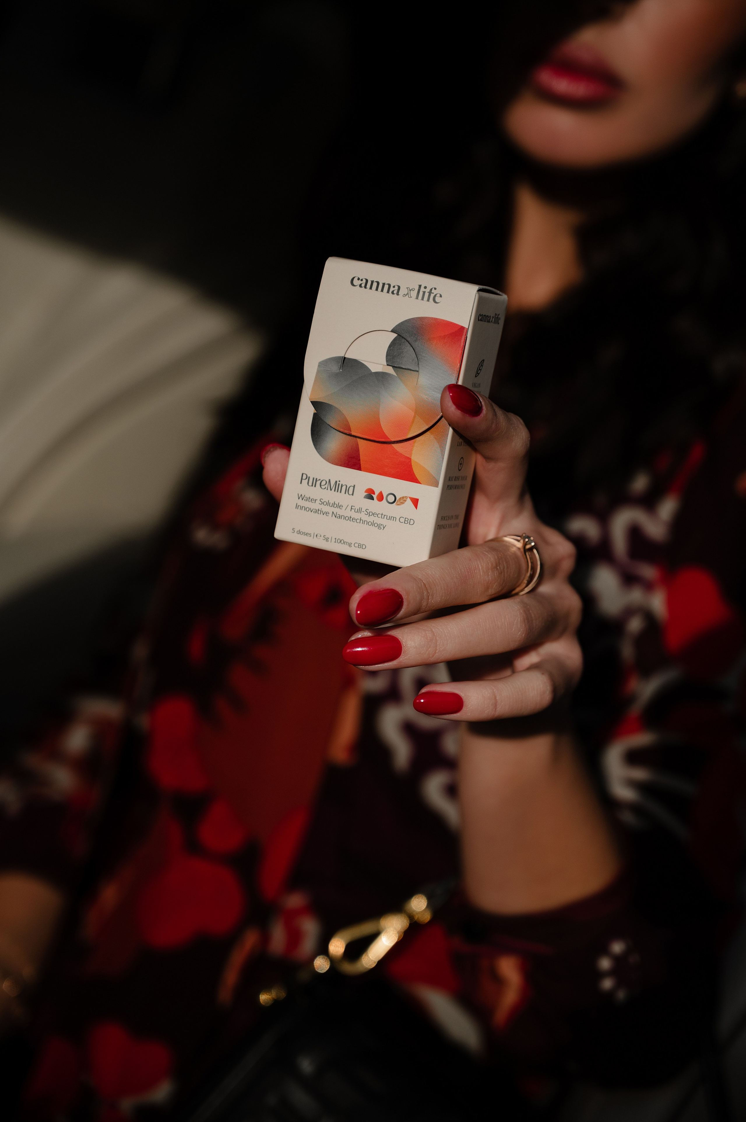 CannaXlife CBD products. ANNA-MARIA PHOTO CONTENT CREATOR — фотограф, эстет, художник и визуальный эксперт в Instagram, работающий в Праге