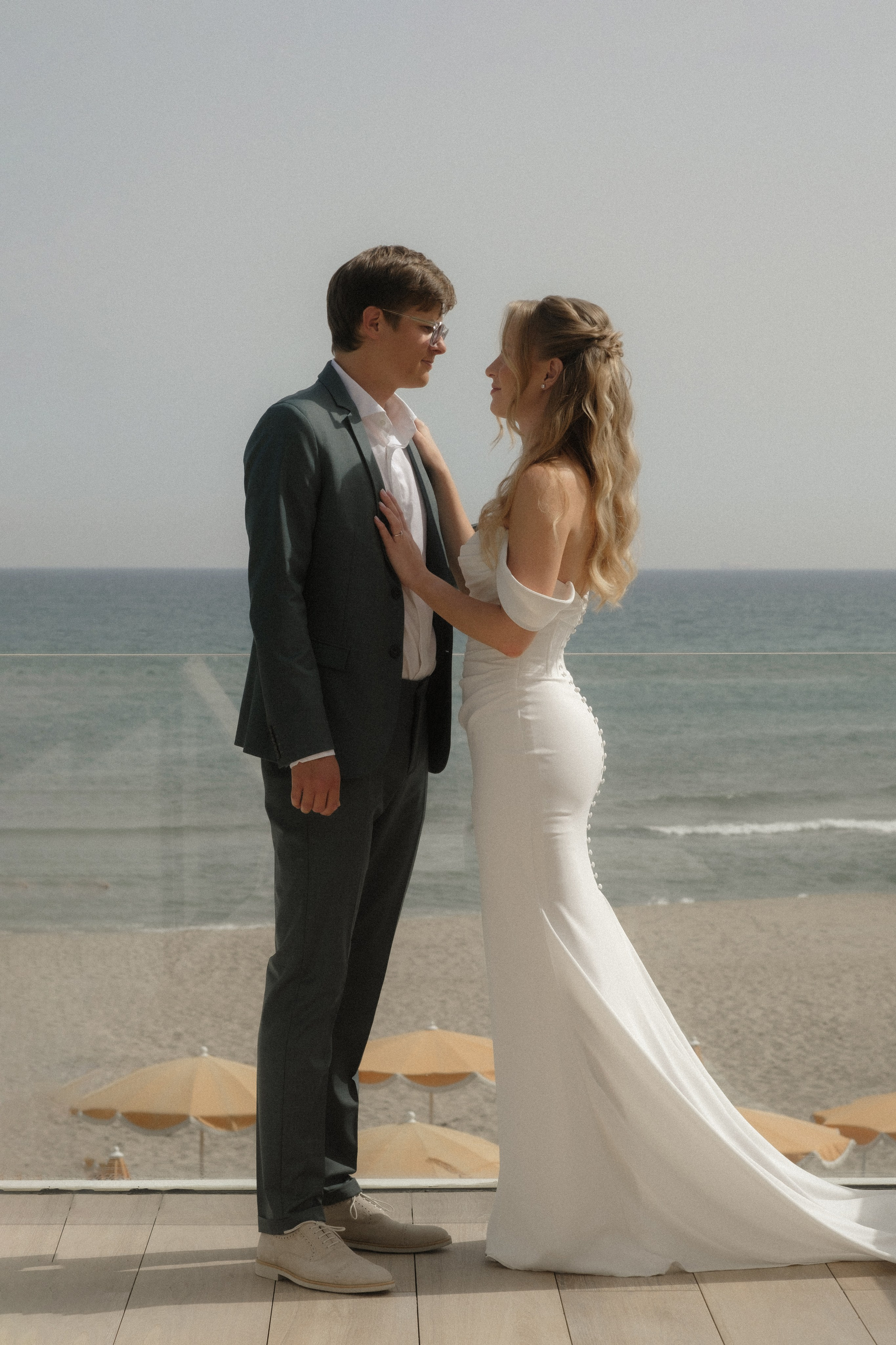 Mari & Tom. Paola wedding photographer / videographer in Barcelona