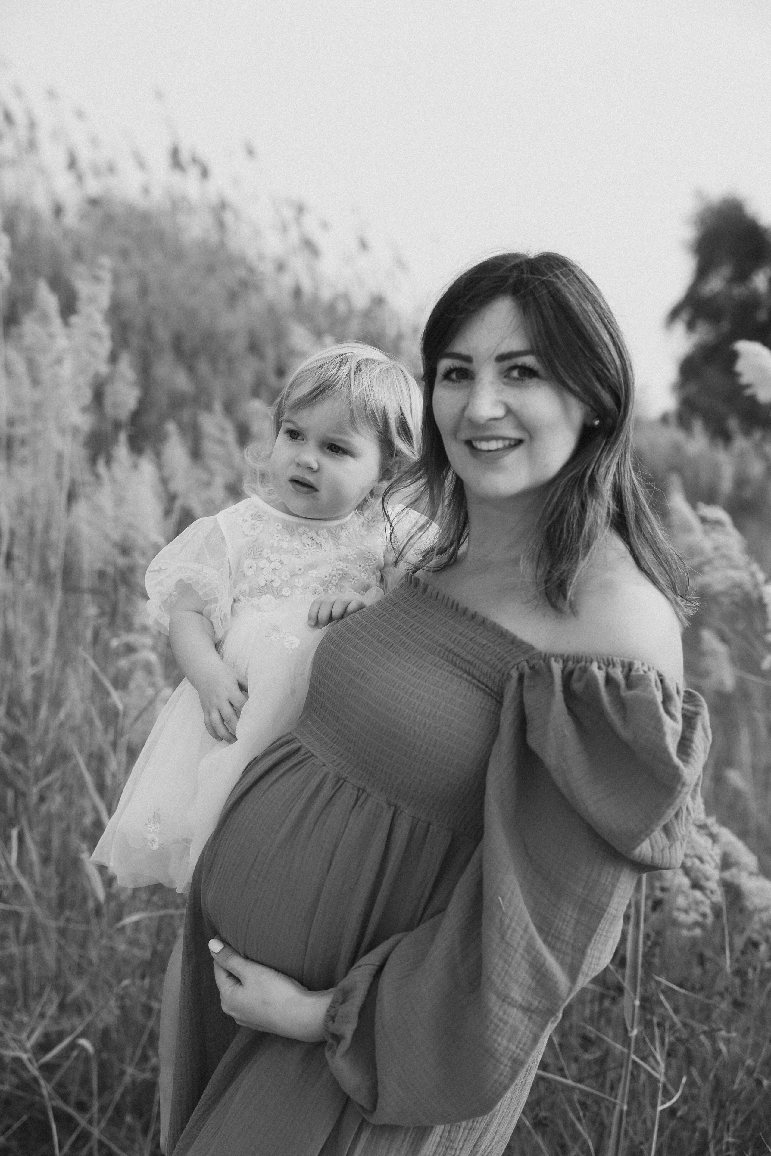 Maternity Qudra Lakes. Family Photographer in Dubai