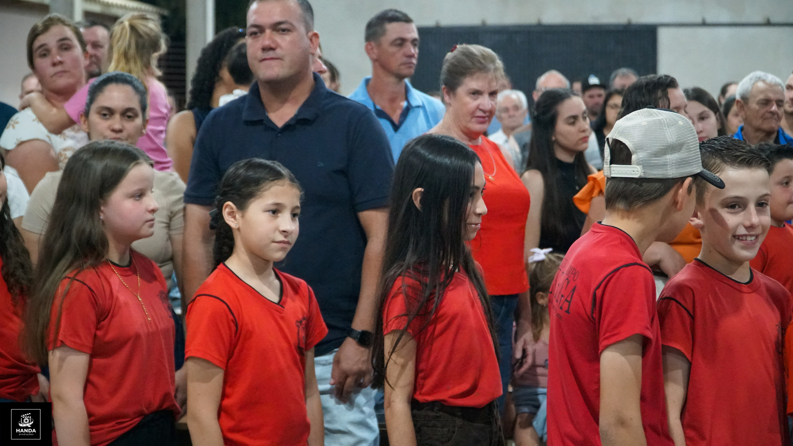 Noite autógrafos colégio Aurélio Buarque de Holanda. Handa Produções