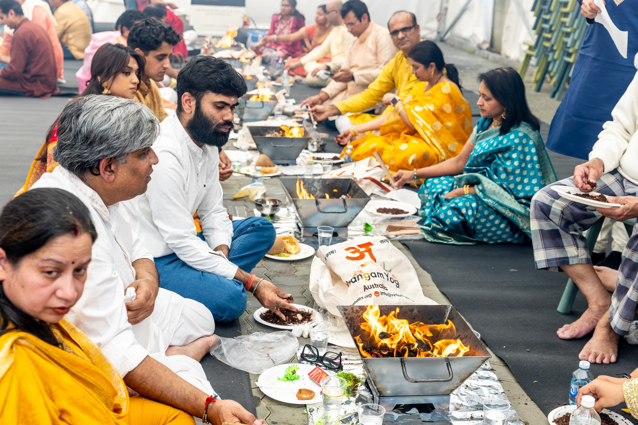 Yagnam (Helensburgh Temple). MHCreative is family-oriented photographer based in SYDNEY