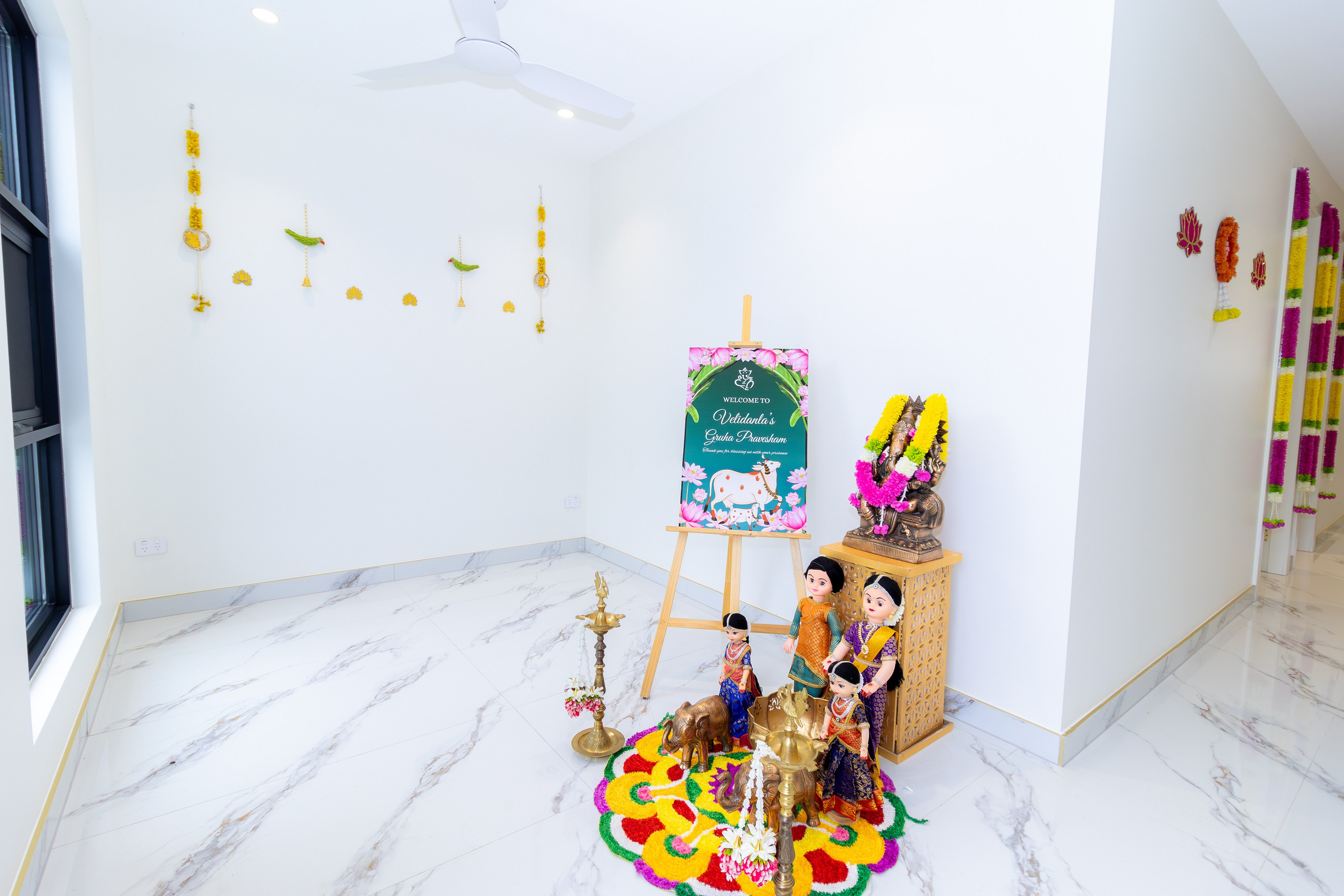 Tallawong Housewarming. MHCreative is family-oriented photographer based in SYDNEY