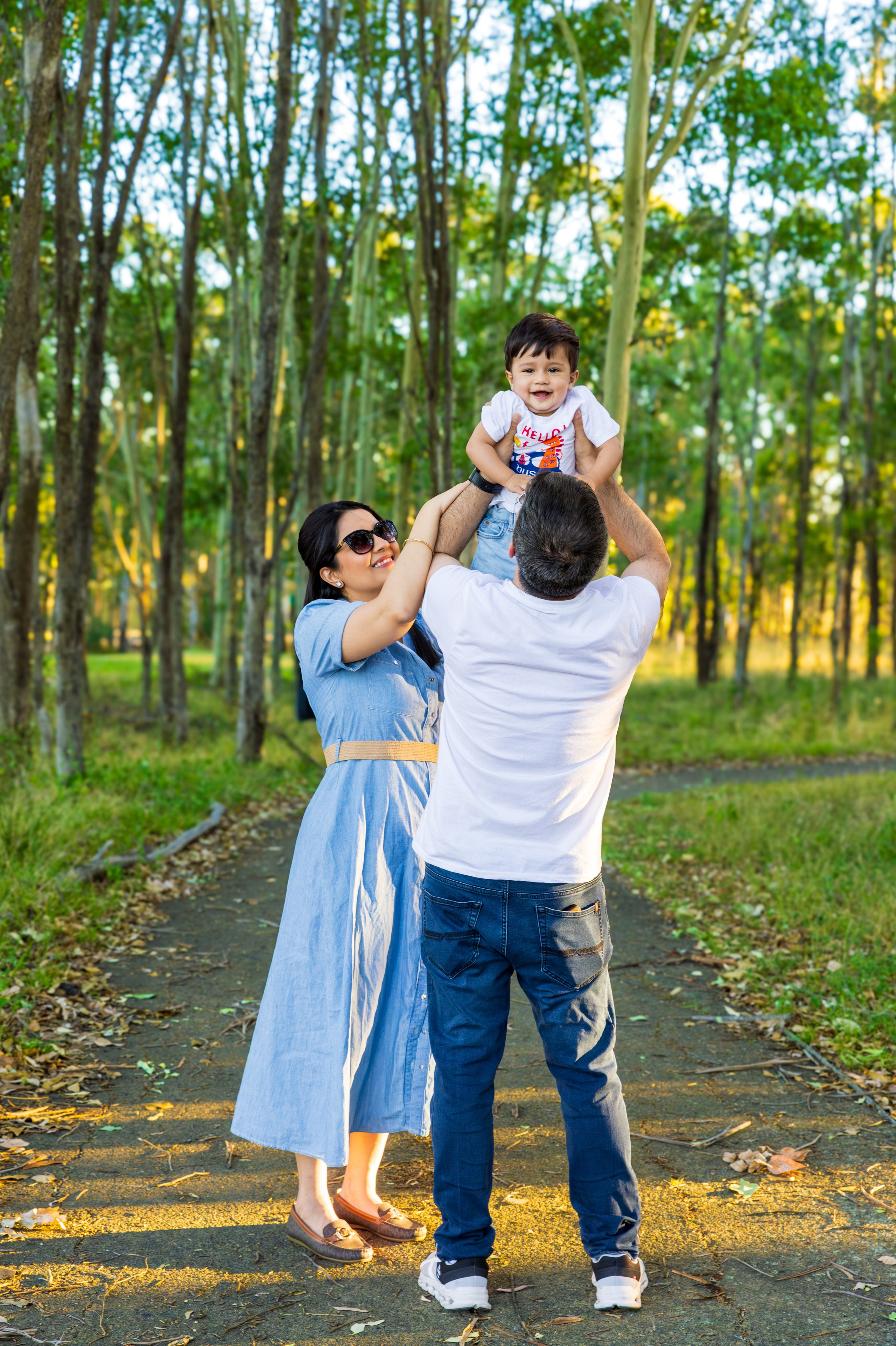 MHCreative is family-oriented photographer based in SYDNEY