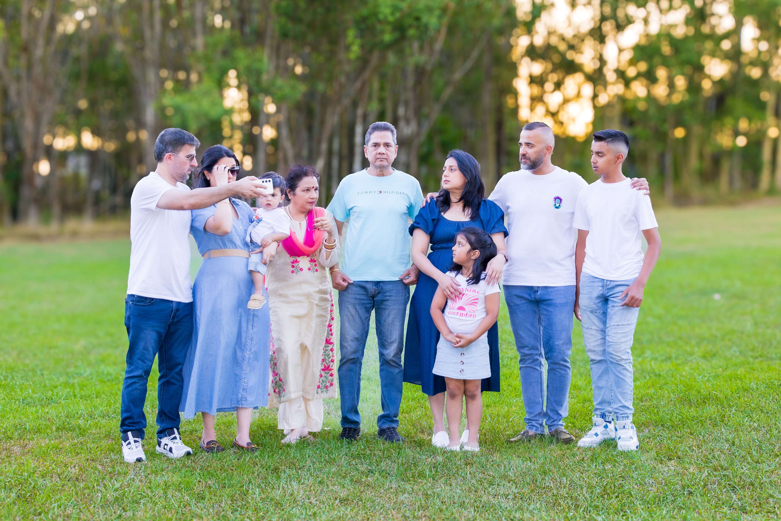 MHCreative is family-oriented photographer based in SYDNEY